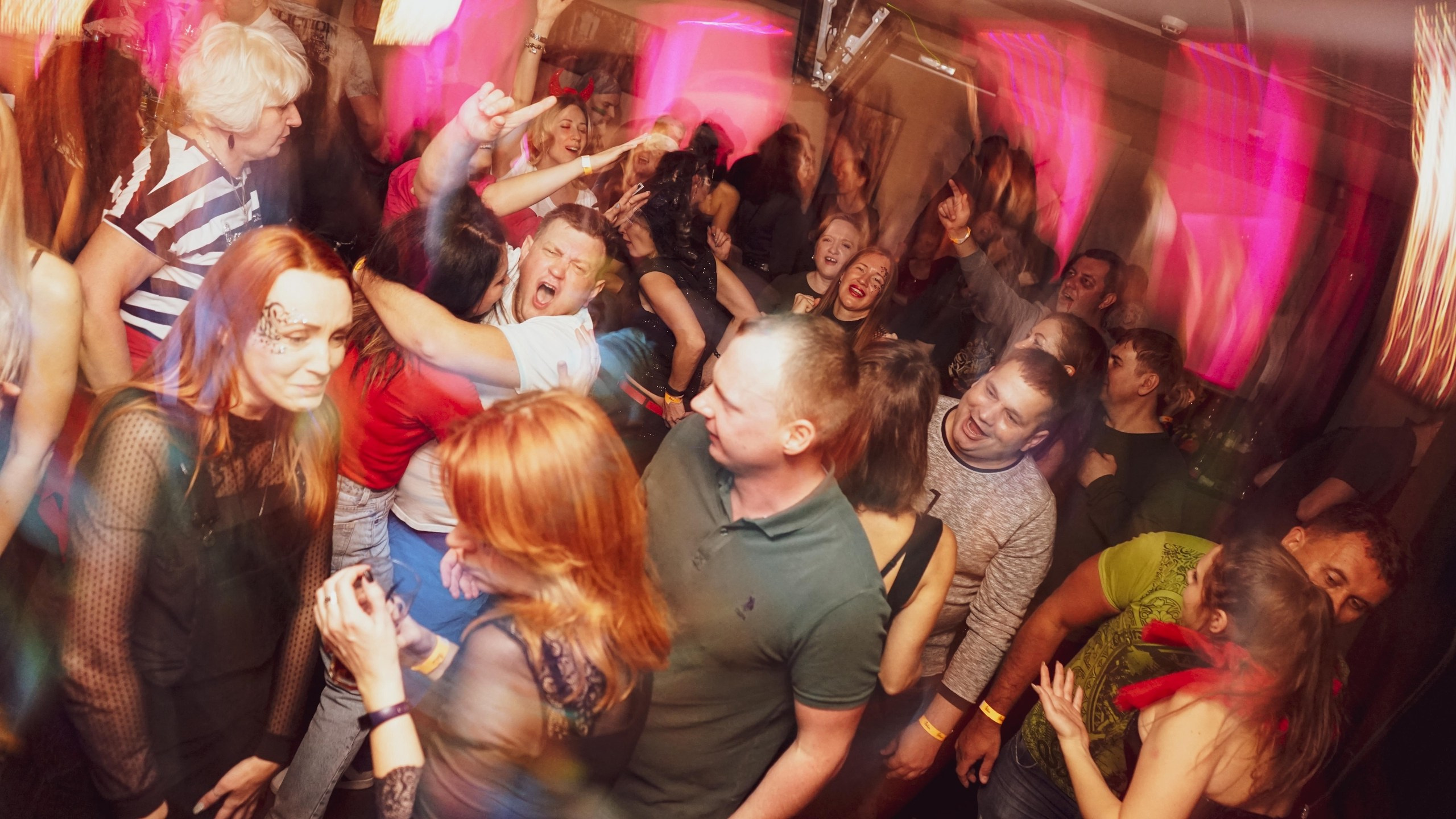 Фандец. Хеллоуиновская клубная вечеринка | 13.11.21. Галерея Фантим