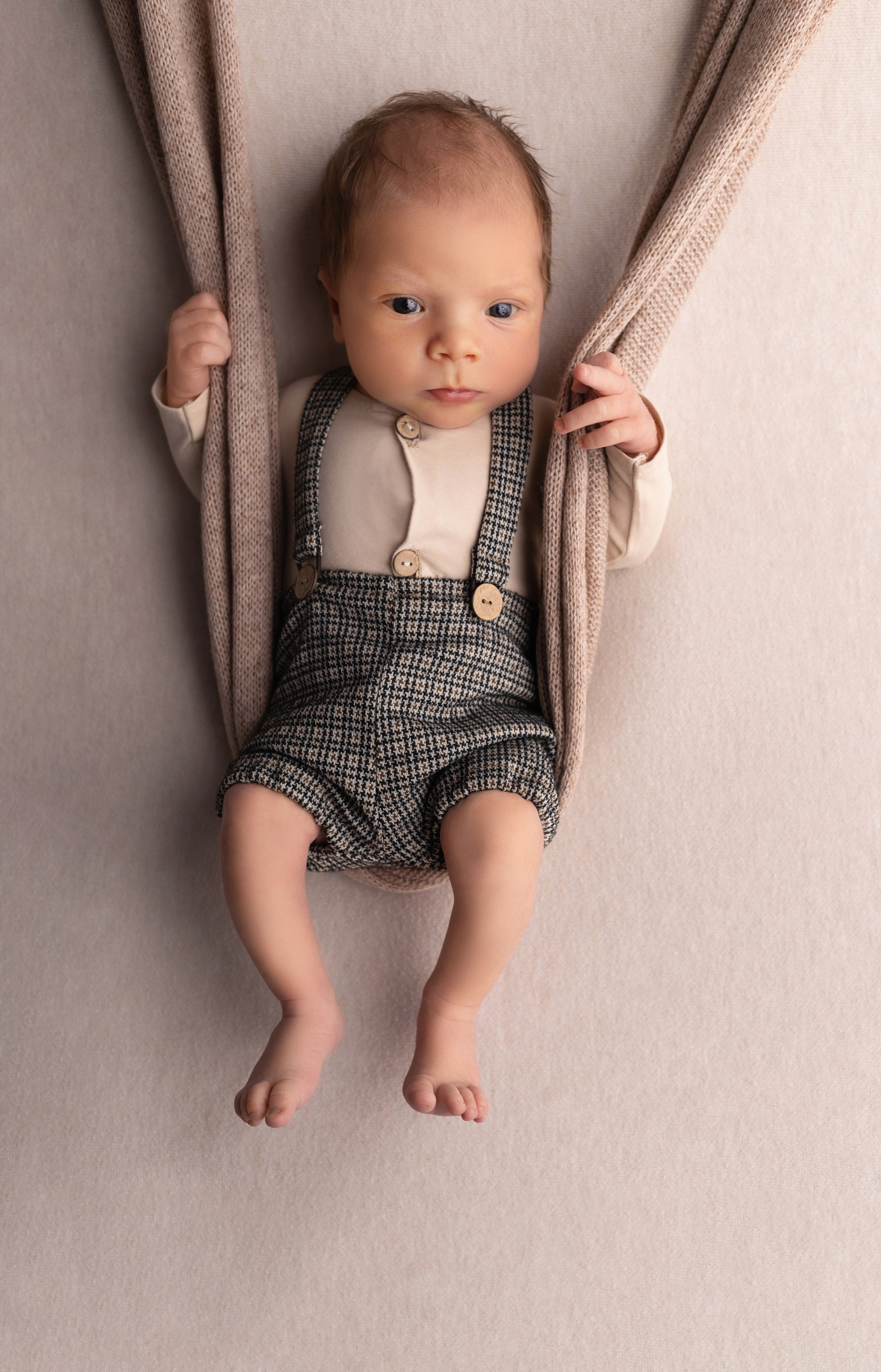 Классическая фотосессия малыша. Фотограф новорожденных малышей в Омске и Омской области Эльвира Камаева