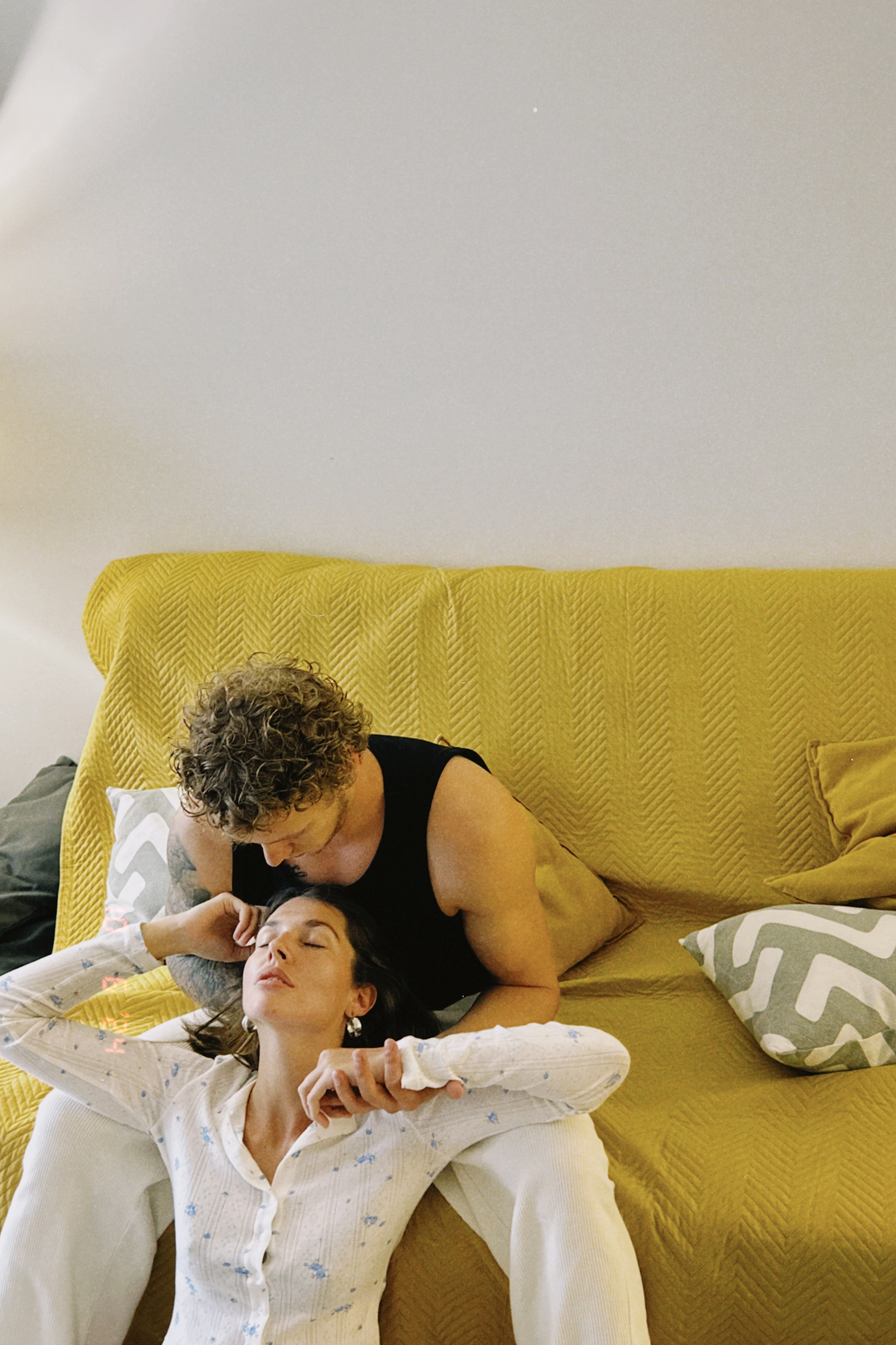 Домашняя репортажная фотоссесия. Портретный, свадебный, репортажный фотограф во Владивостоке Юлиана Джули Фокс