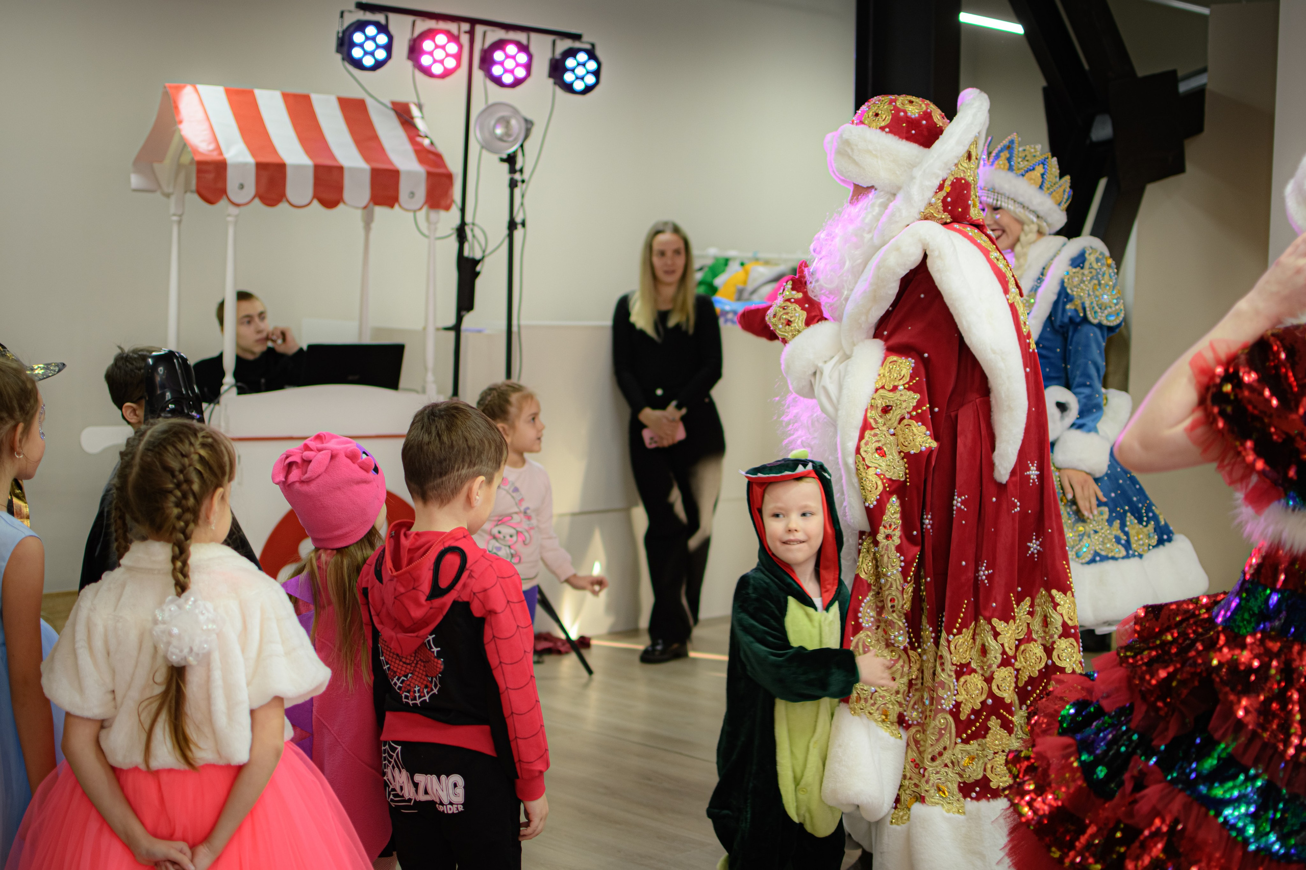 HAPPY NEW YEAR. Photokarish