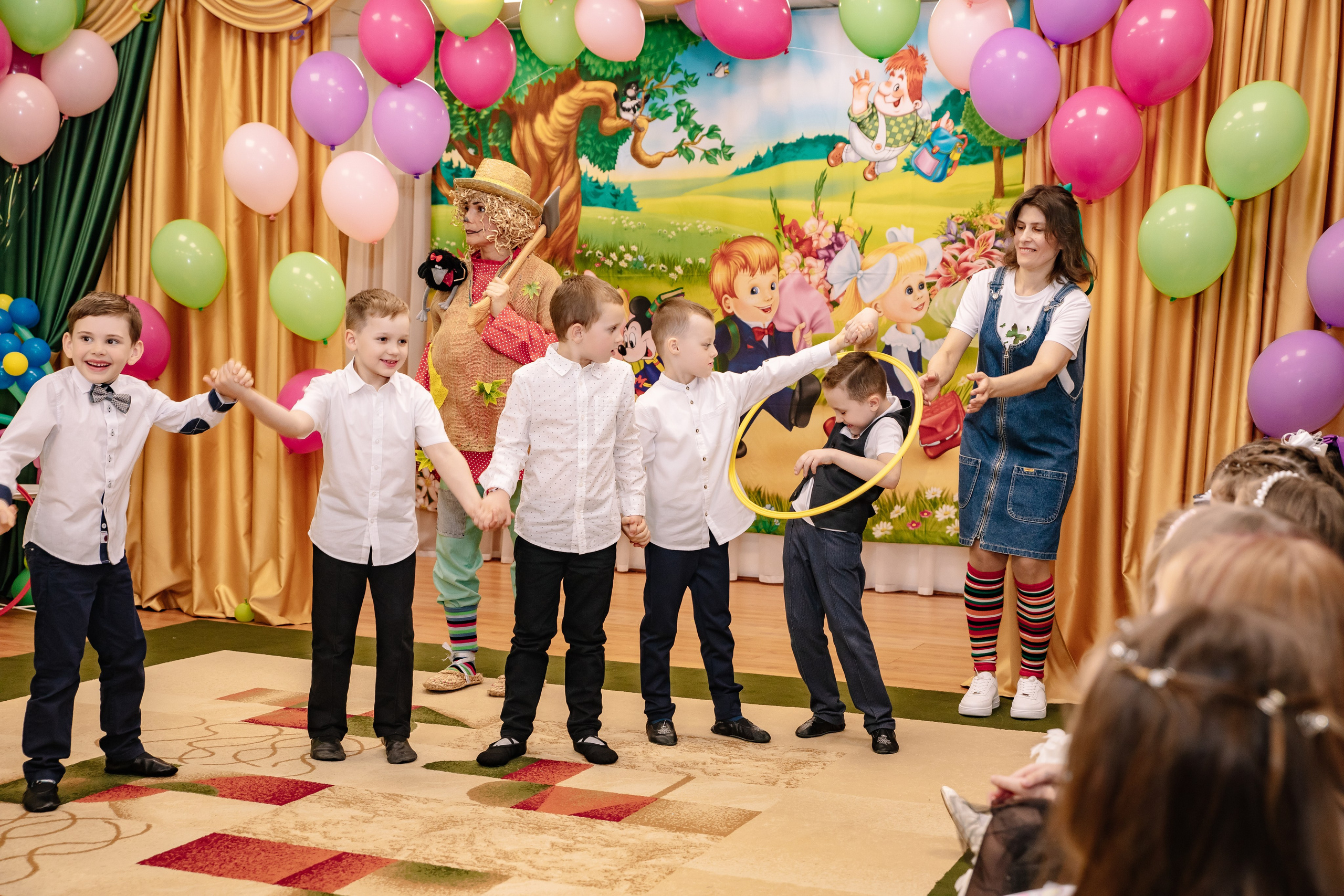 Группа «Сказка» ДС 69 Выпускной 2024. Фотограф в Москве Яна Полосина