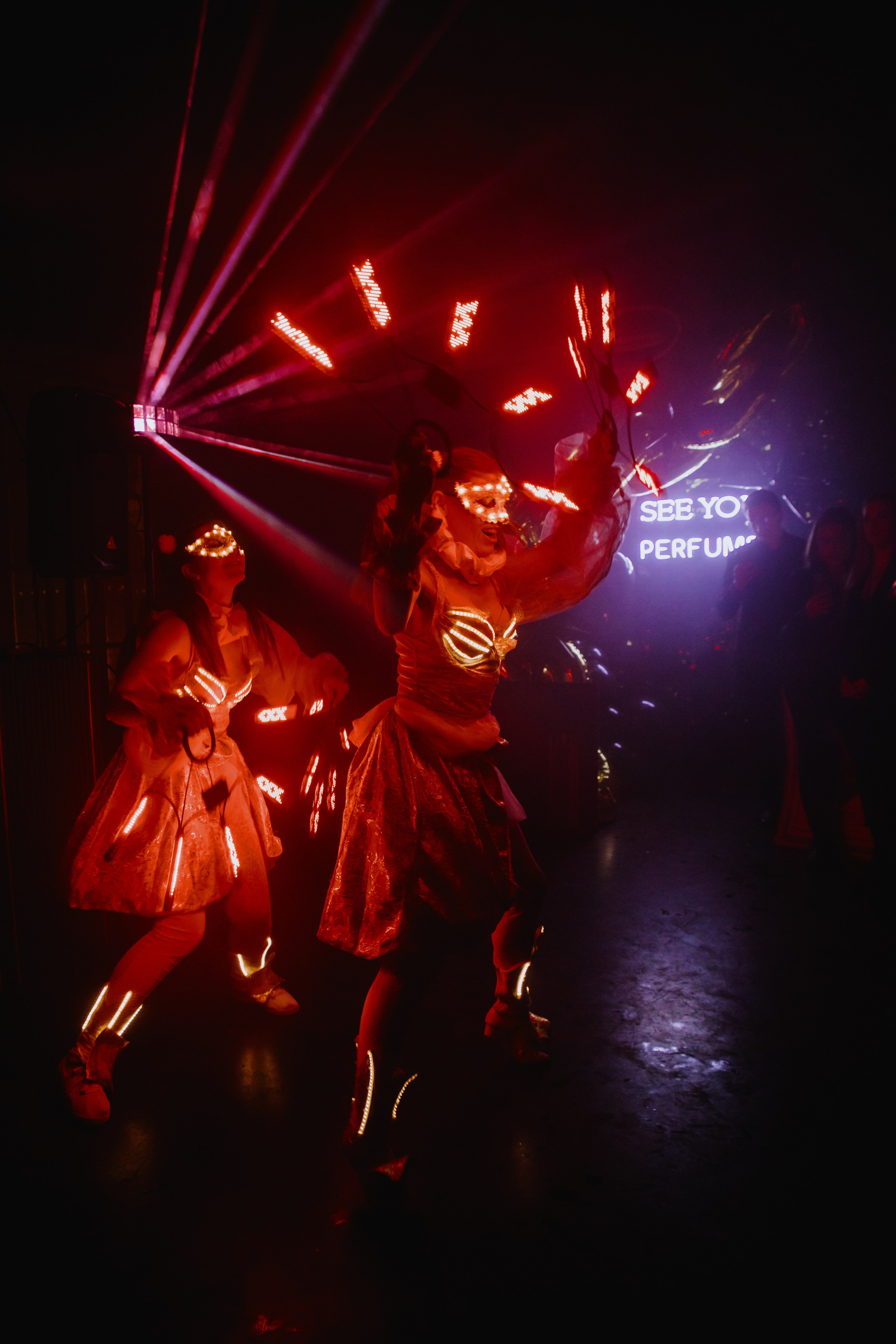 See `You Perfume. Фотограф в Москве и Санкт-Петербурге Дарина