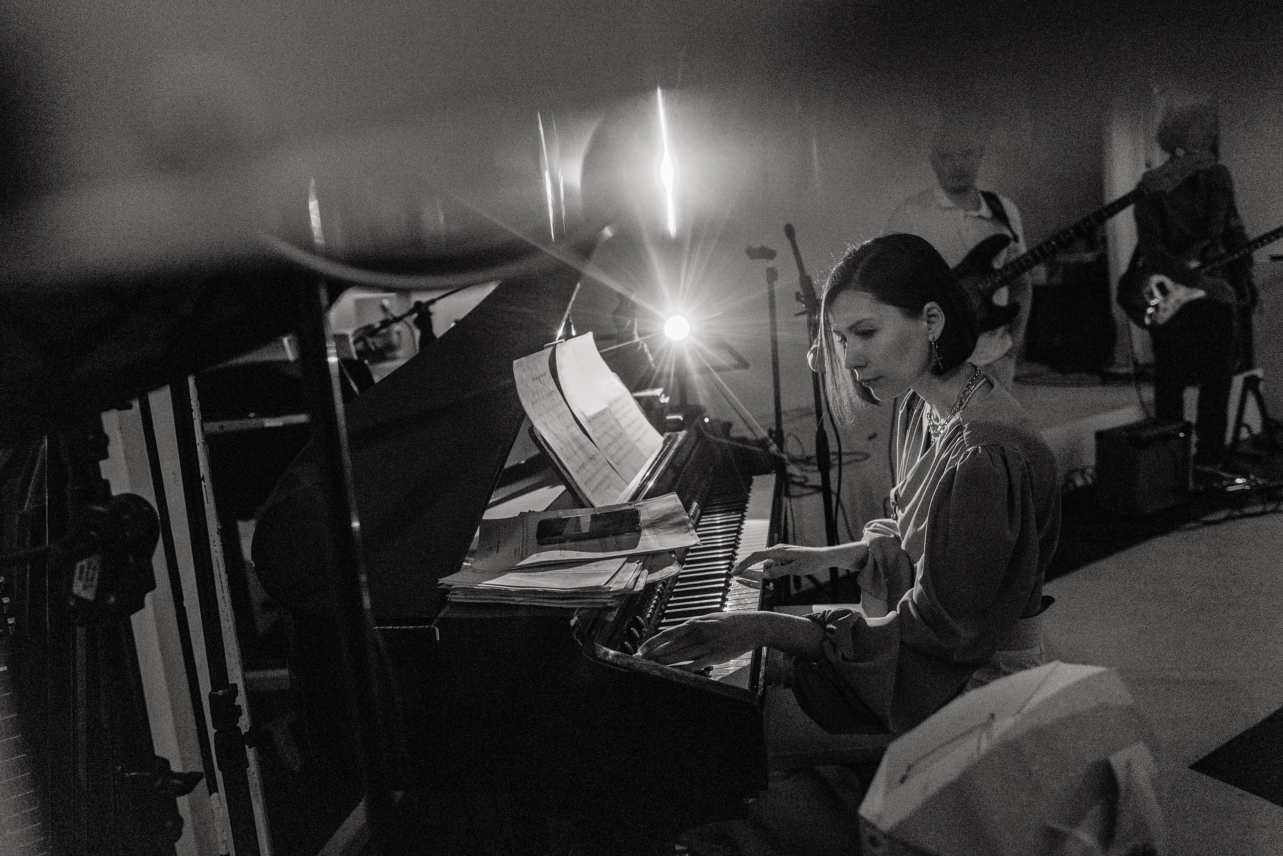 26.04.2023 // Мастер-класс Кати Монич. Фотовыставки serebro.gallery, в которых автором можешь стать ты! | Москва