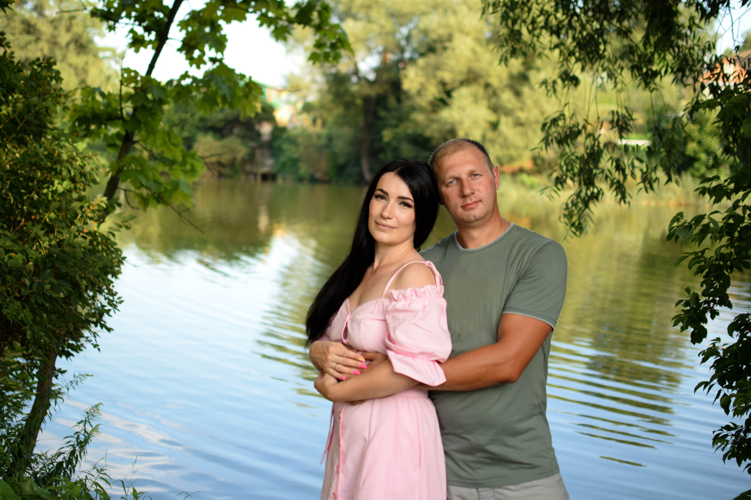 Красивая семейная фотосъёмка в Ясной. Семейный фотограф Щёкино, Тула. От 5000р