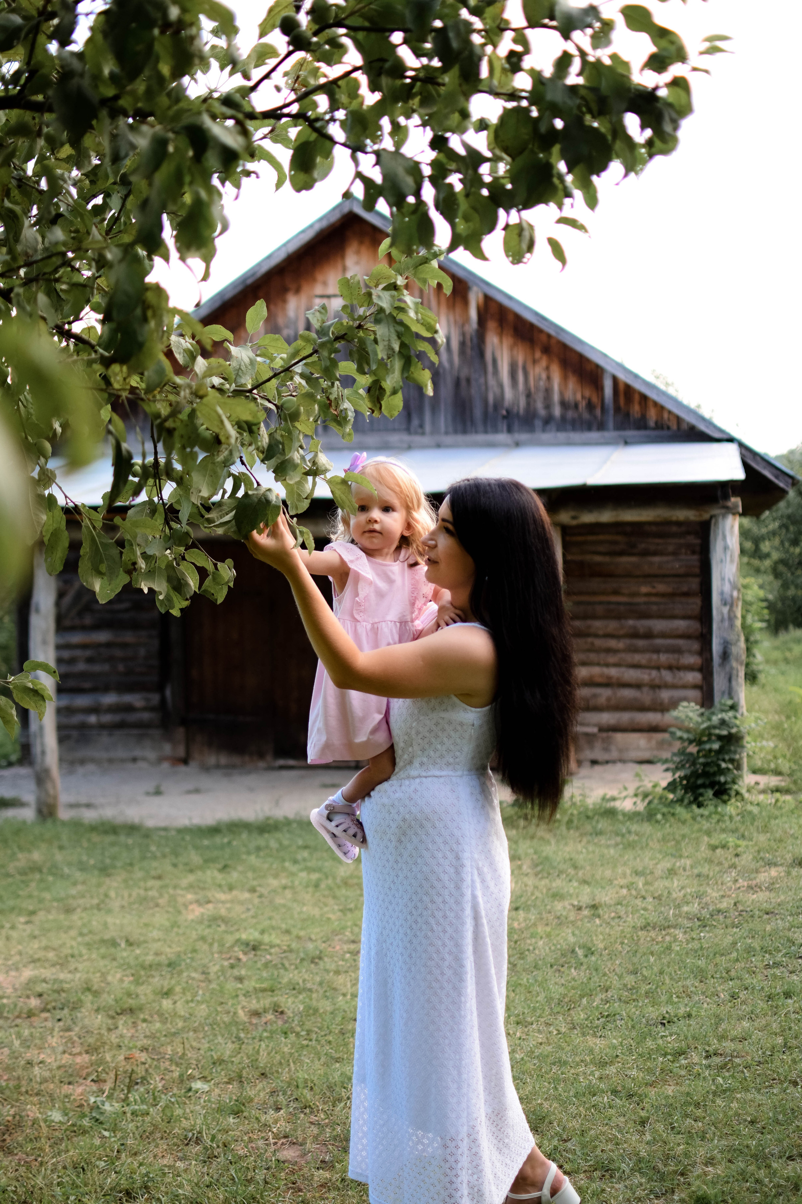 Красивая семейная фотосъёмка в Ясной. Семейный фотограф Щёкино, Тула. От 5000р