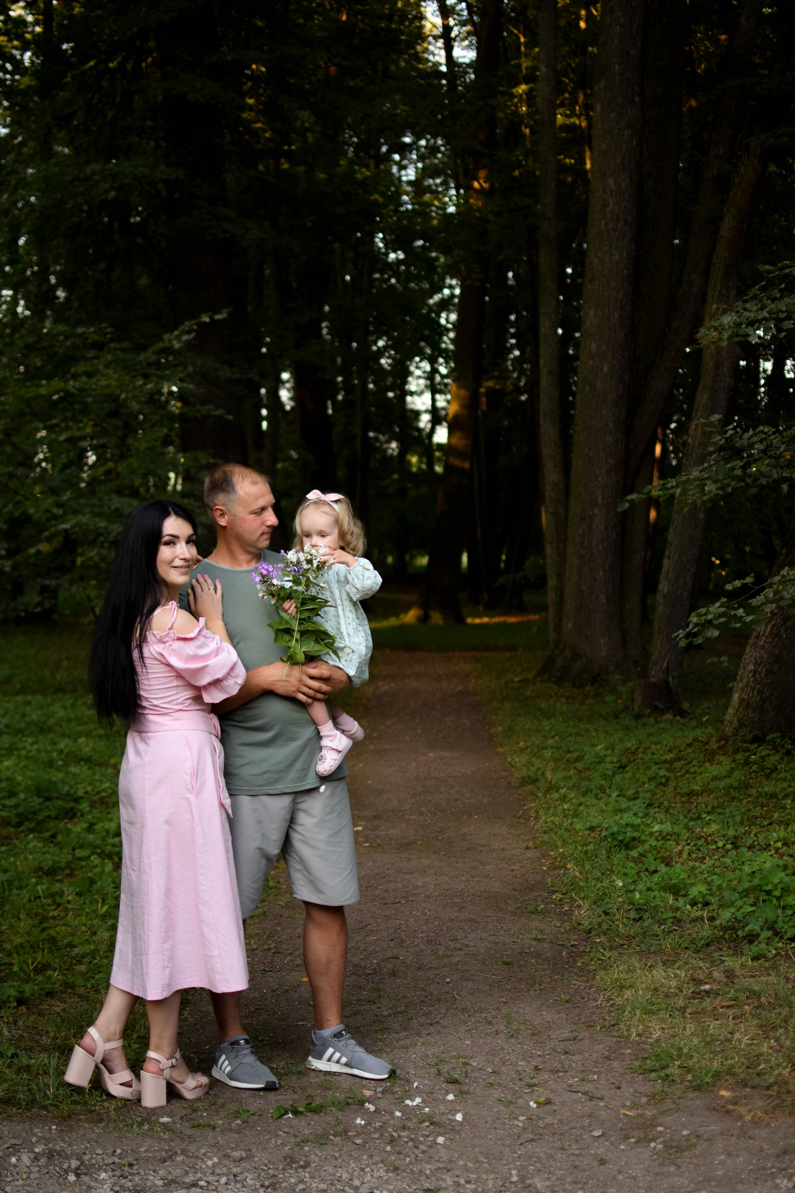 Красивая семейная фотосъёмка в Ясной. Семейный фотограф Щёкино, Тула. От 5000р