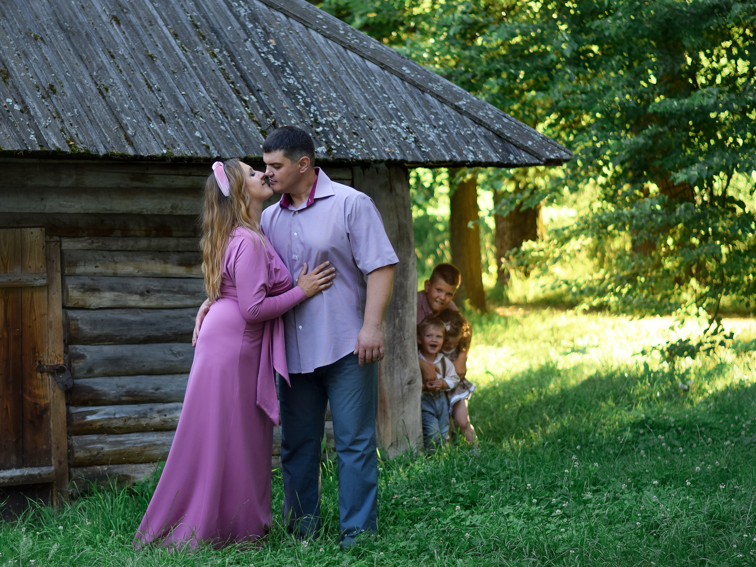 Семейная фотосессия в Ясной Поляне. Семейный фотограф Щёкино, Тула. От 5000р