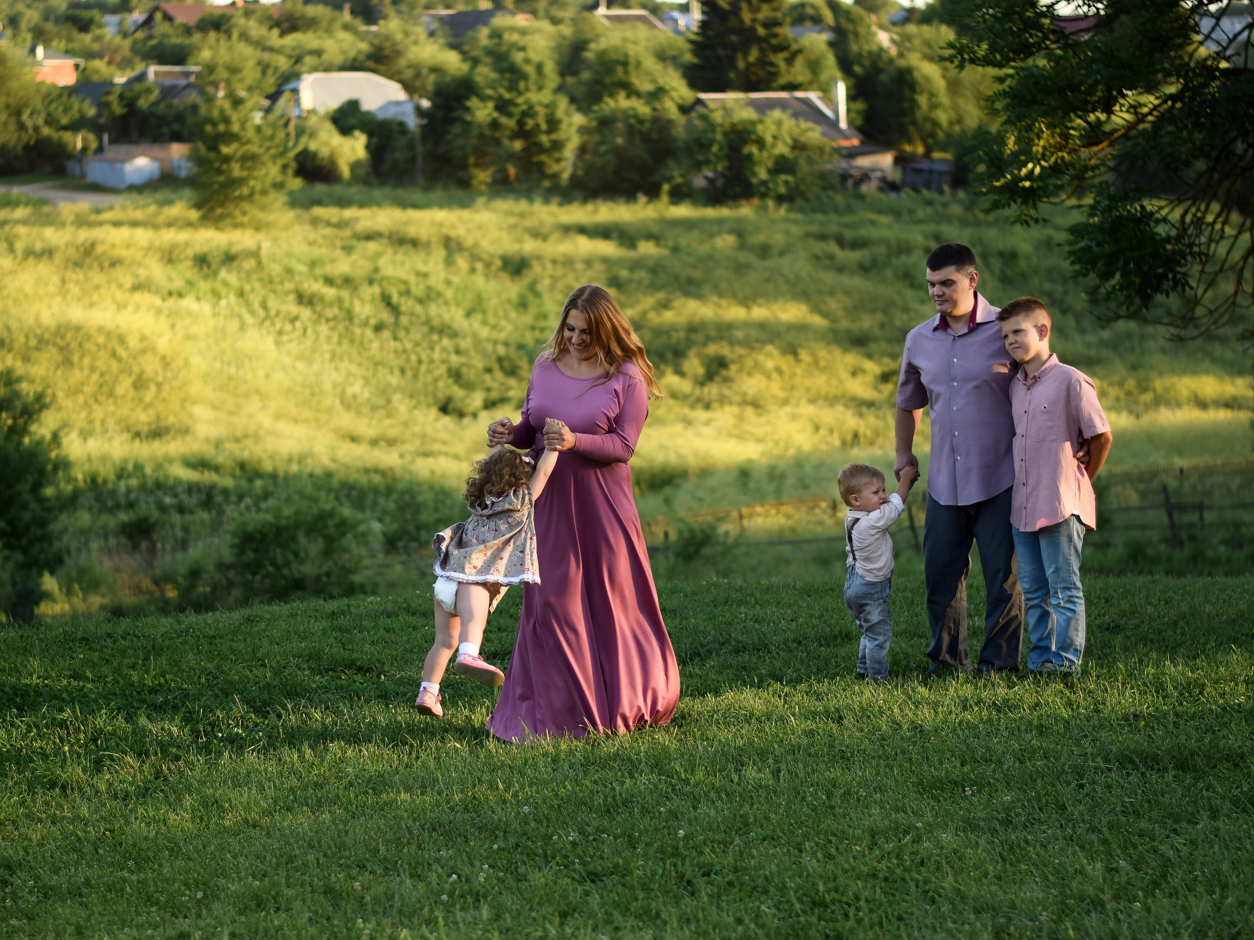 Семейная фотосессия в Ясной Поляне. Семейный фотограф Щёкино, Тула. От 5000р