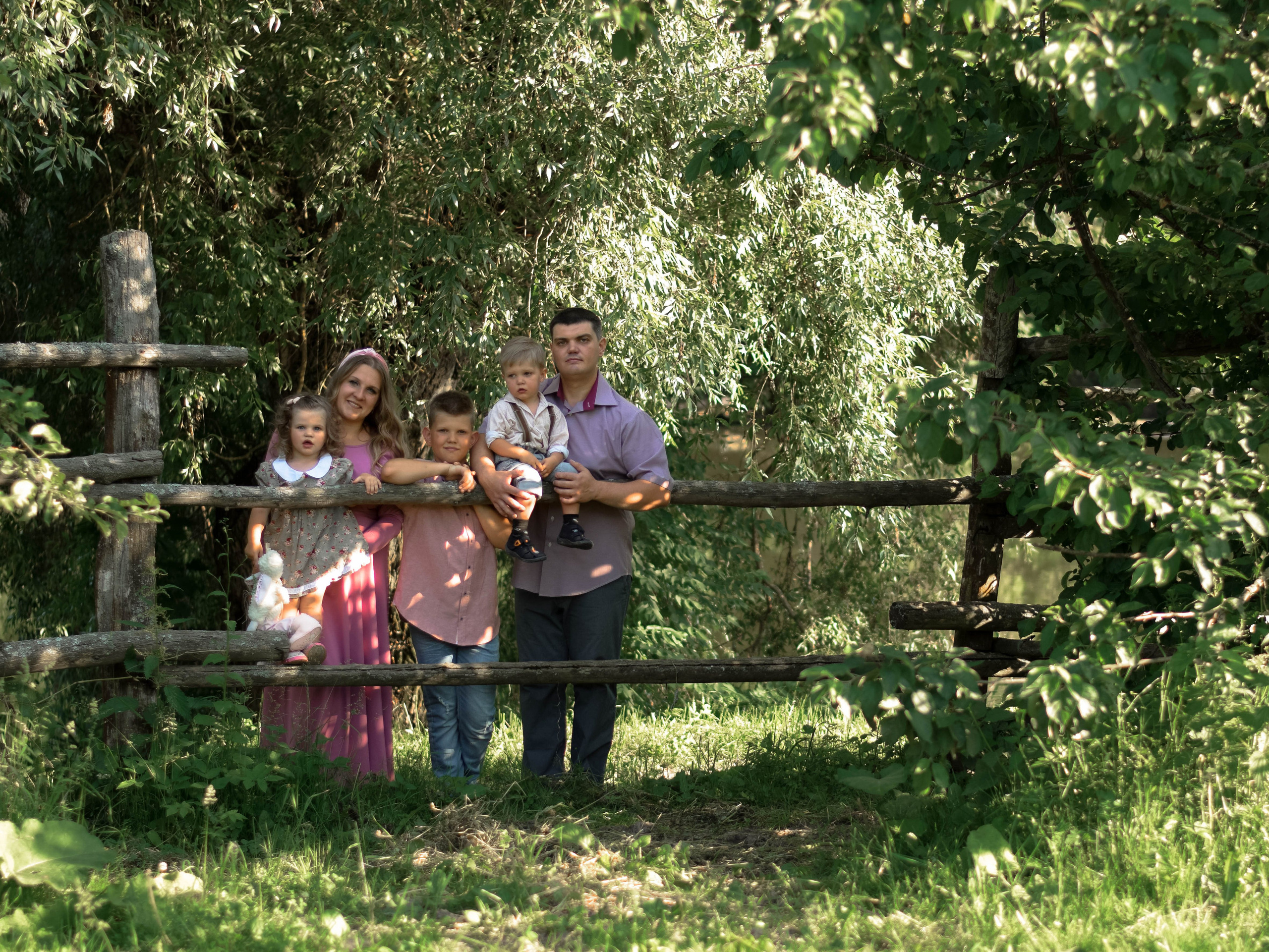 Семейная фотосессия в Ясной Поляне. Семейный фотограф Щёкино, Тула. От 5000р