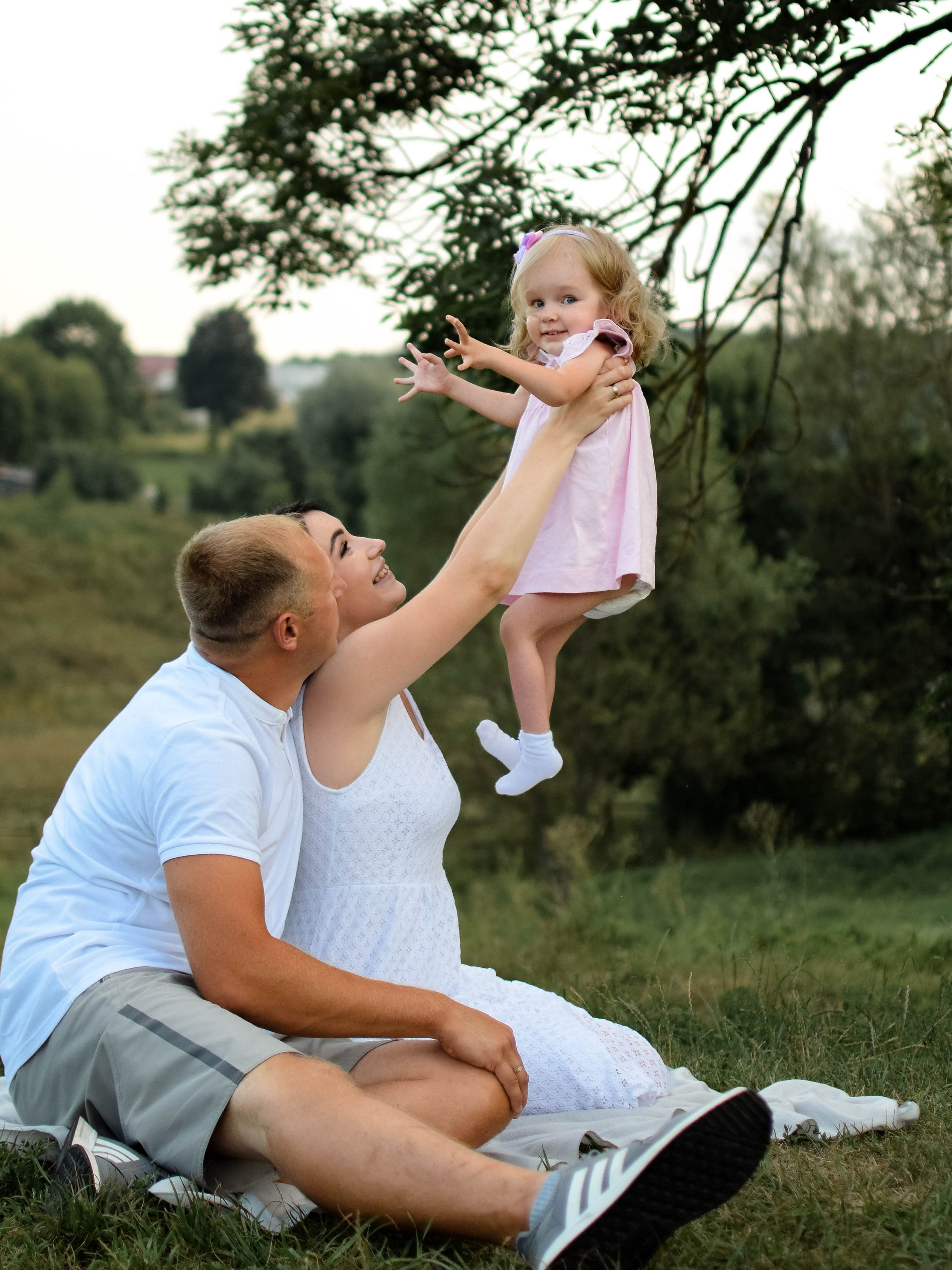 Красивая семейная фотосъёмка в Ясной. Семейный фотограф Щёкино, Тула. От 5000р