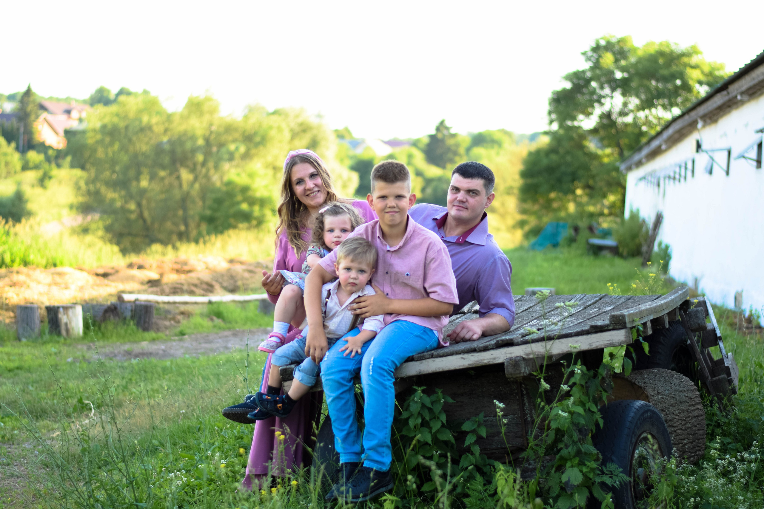 Семейная фотосессия в Ясной Поляне. Семейный фотограф Щёкино, Тула. От 5000р