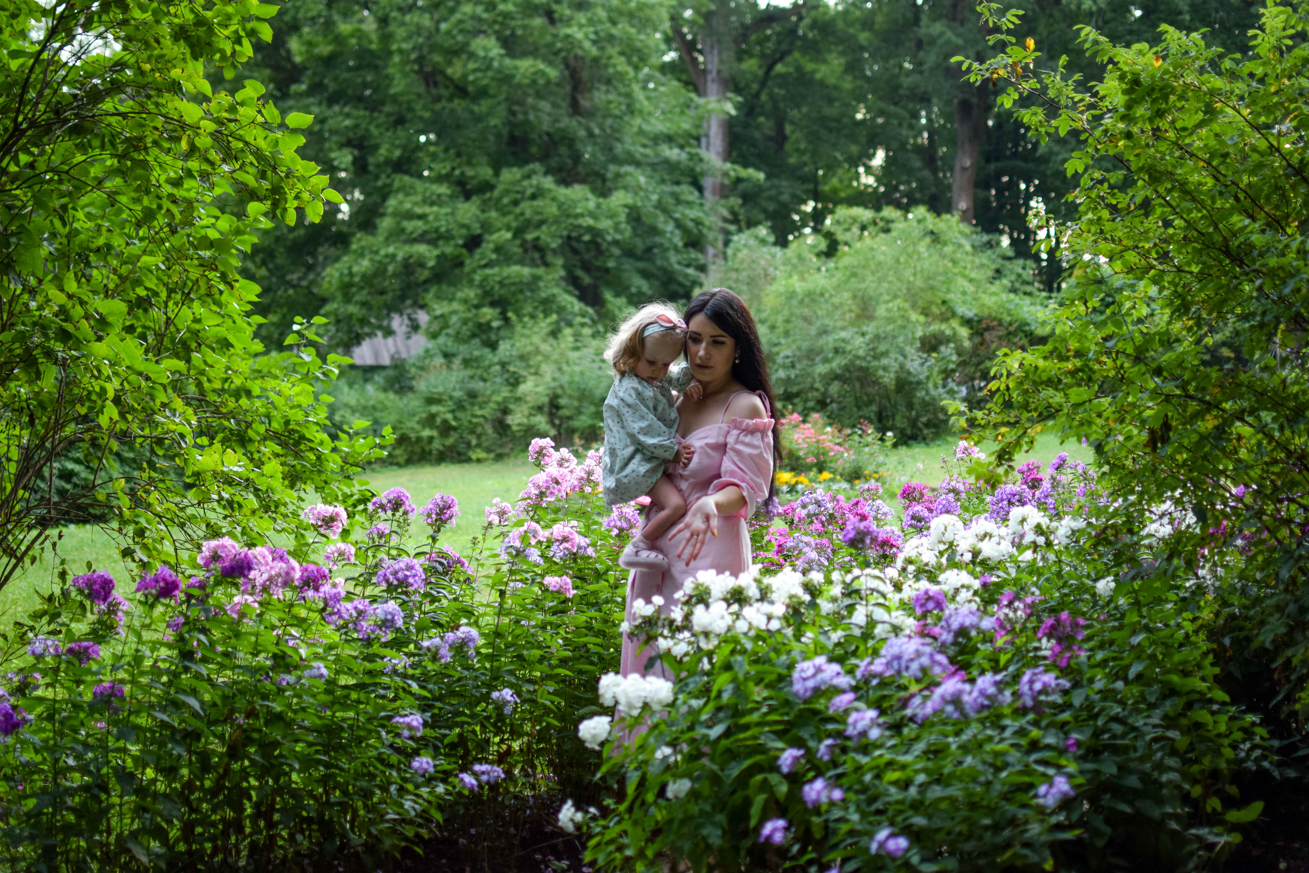 Красивая семейная фотосъёмка в Ясной. Семейный фотограф Щёкино, Тула. От 5000р
