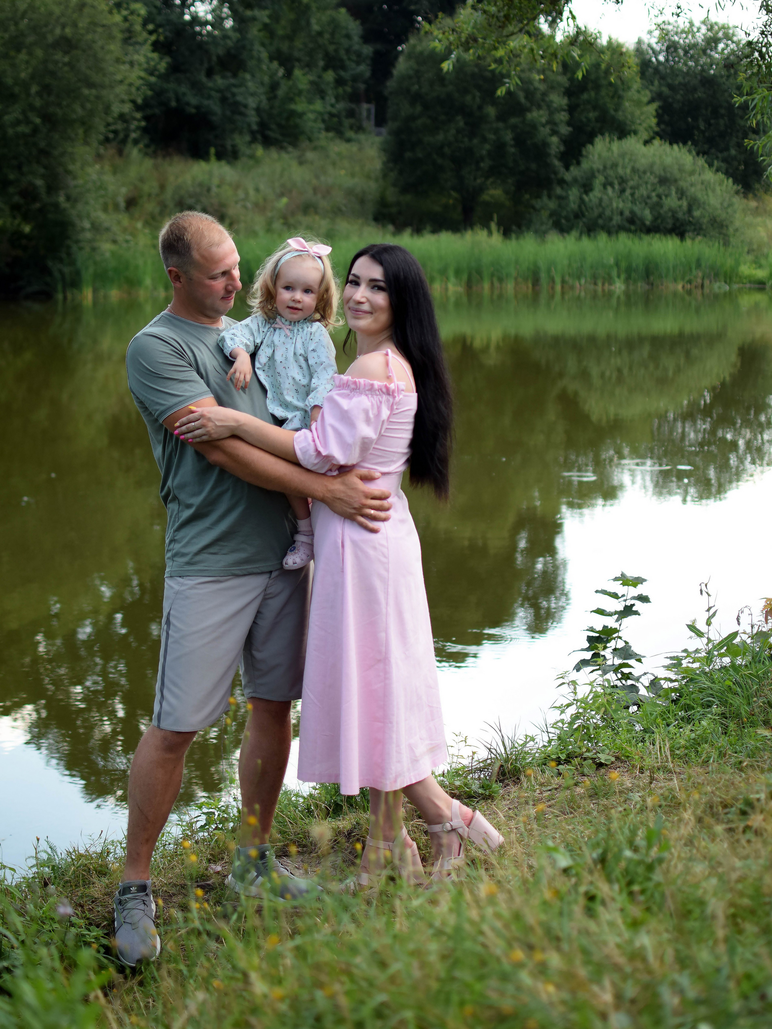 Красивая семейная фотосъёмка в Ясной. Семейный фотограф Щёкино, Тула. От 5000р