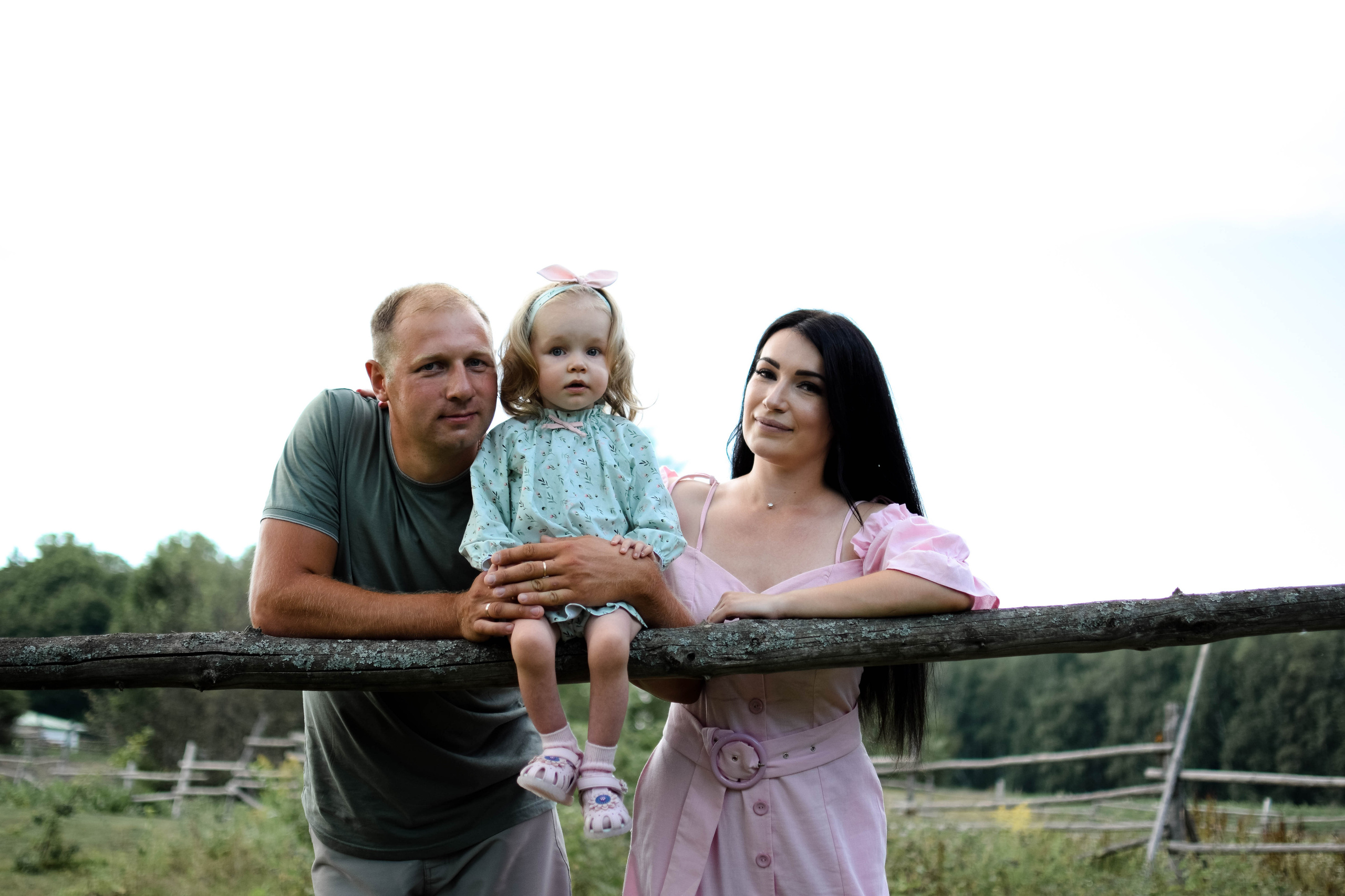 Красивая семейная фотосъёмка в Ясной. Семейный фотограф Щёкино, Тула. От 5000р