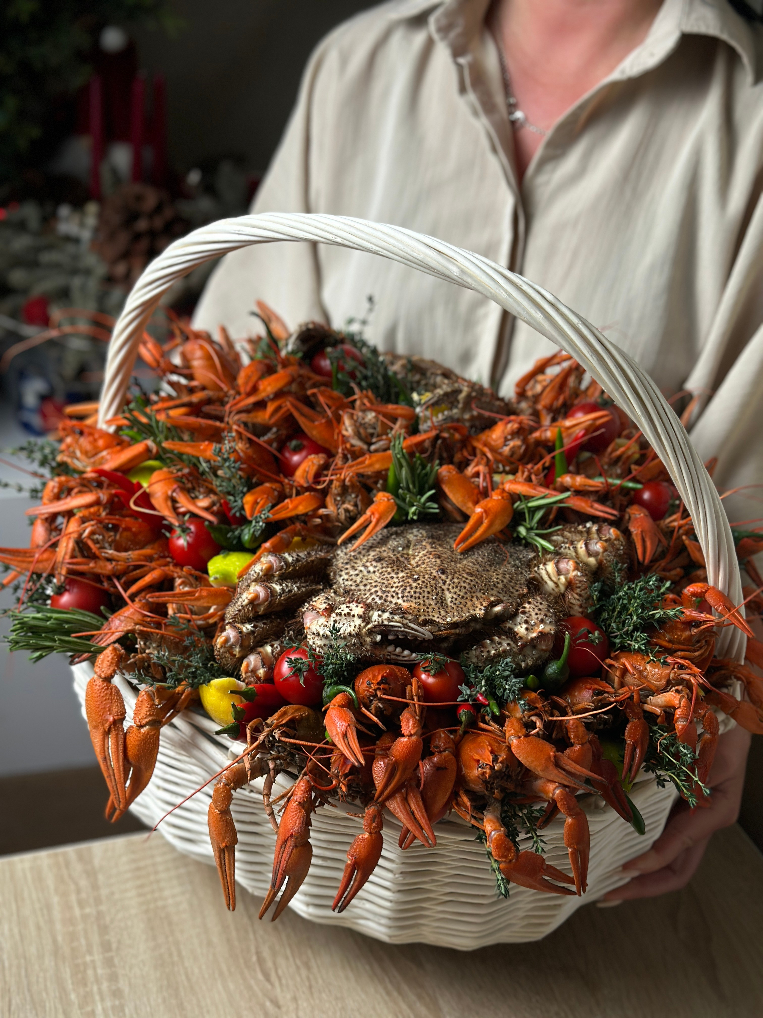 Корзины. Выездной кейтеринг, съедобные букеты, торты и сладости на заказ