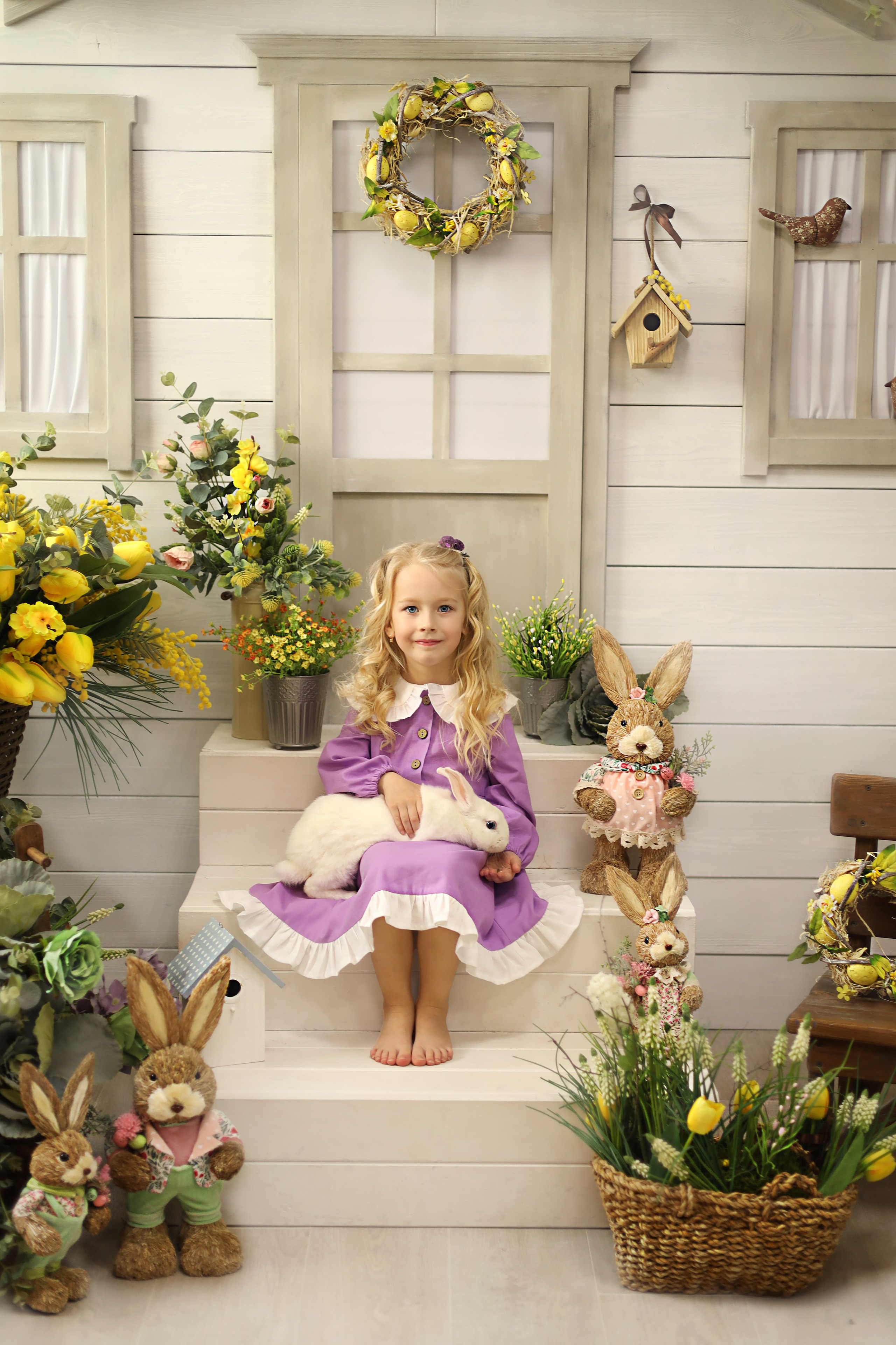 Босиком с пасхальным кроликом. Семейный фотограф. Севастополь. Крым