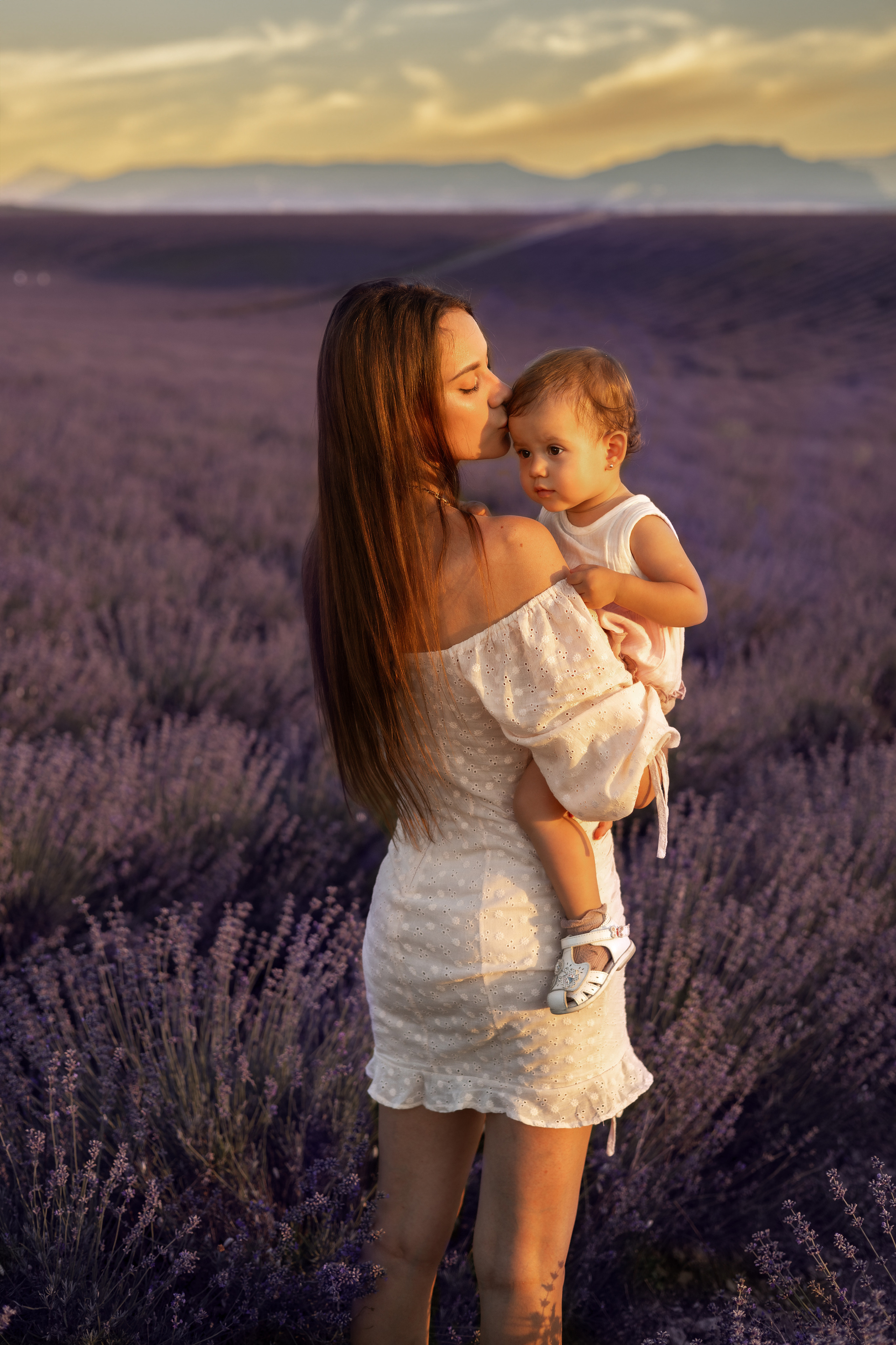 Мама с малышкой в крымском Провансе. Семейный фотограф. Севастополь. Крым