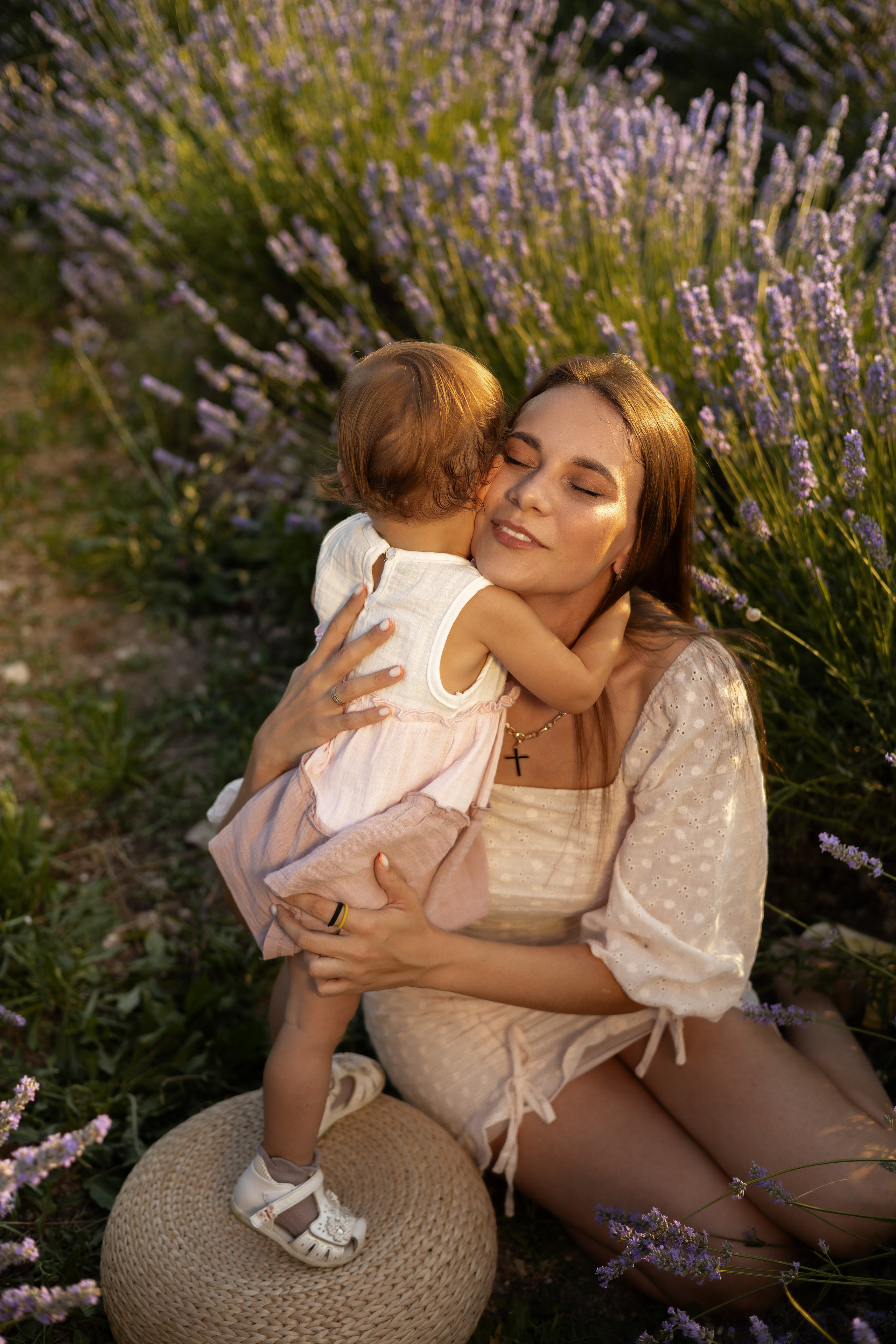 Мама с малышкой в крымском Провансе. Семейный фотограф. Севастополь. Крым
