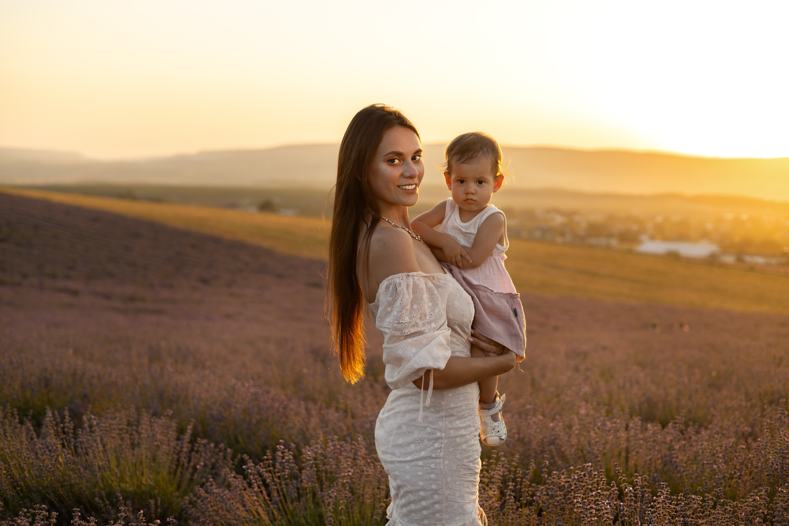 Мама с малышкой в крымском Провансе. Семейный фотограф. Севастополь. Крым