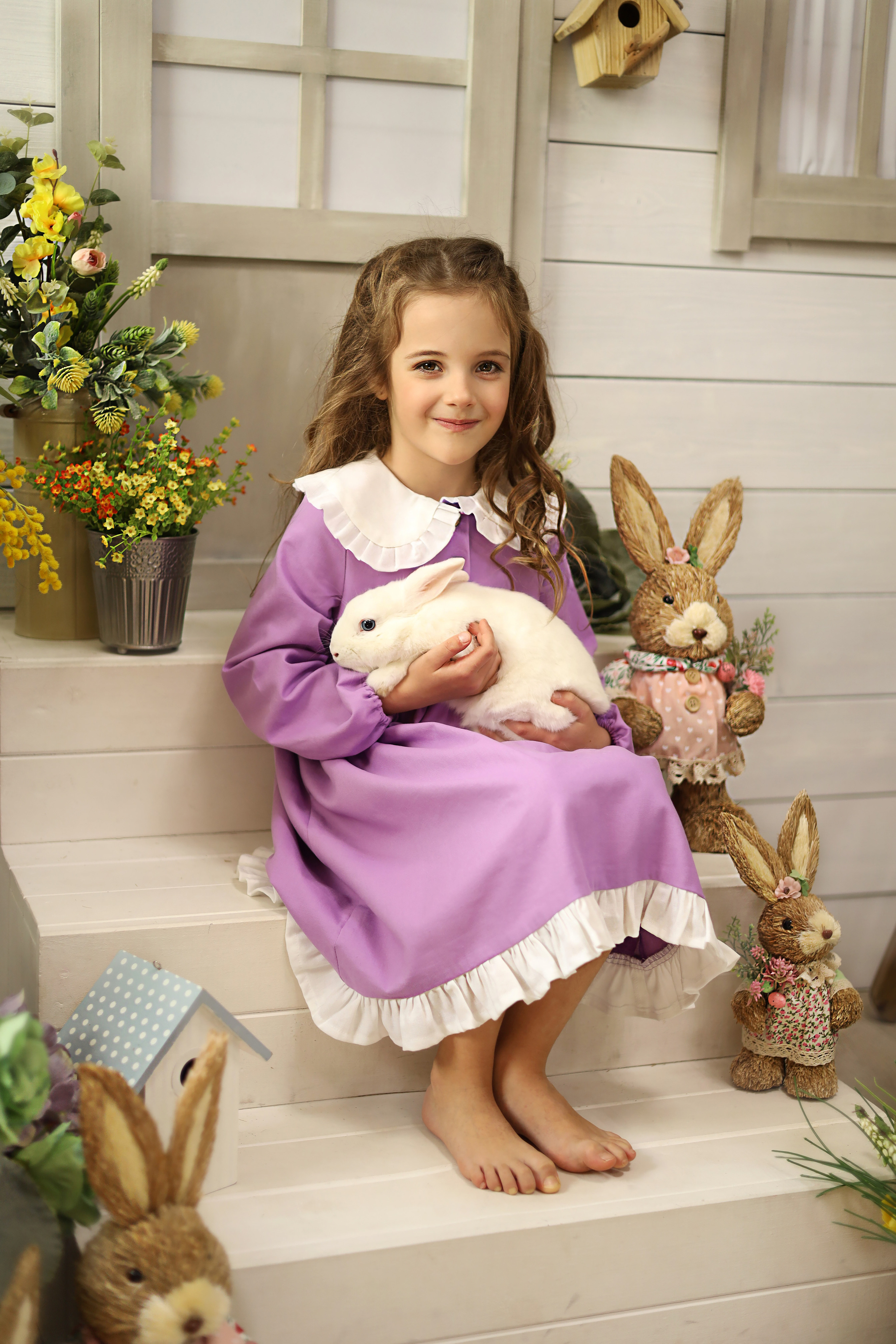 Босиком с пасхальным кроликом. Семейный фотограф. Севастополь. Крым