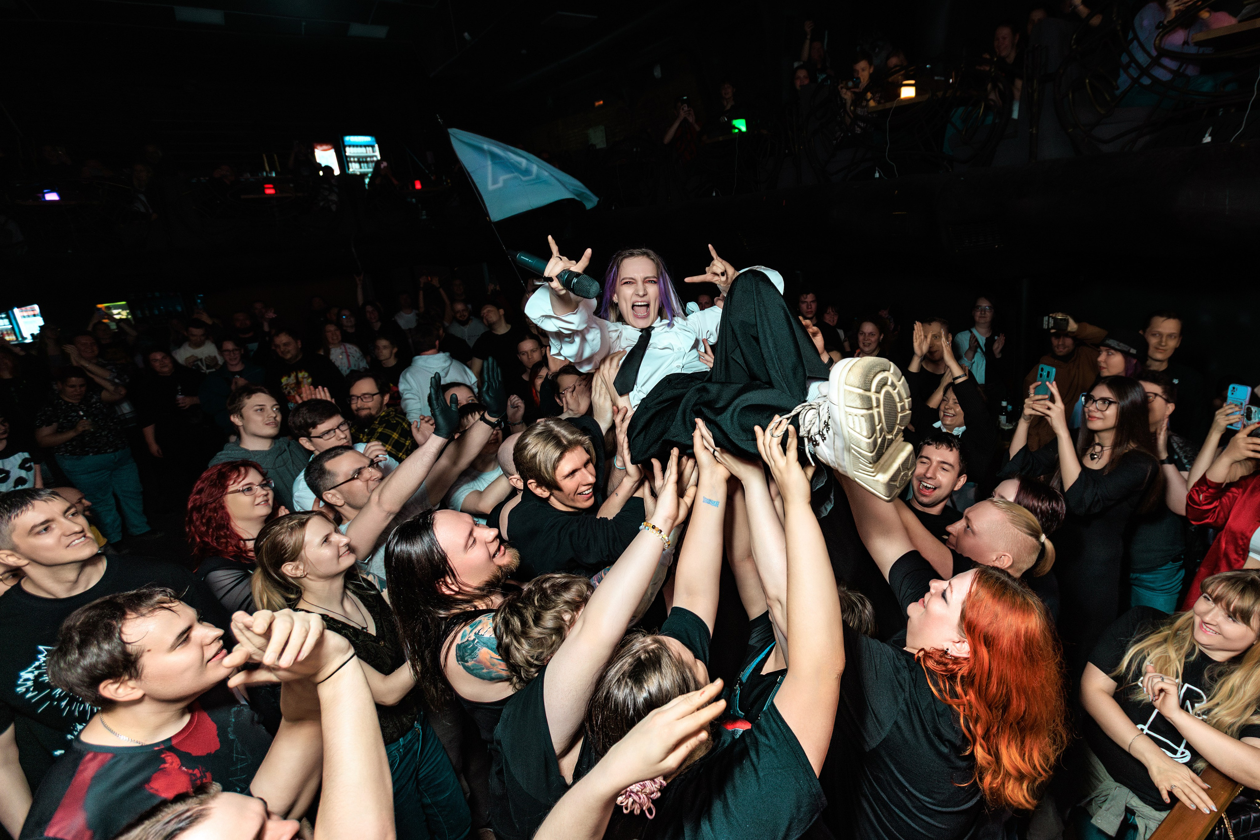 SARA. Репортажный фотограф Екатеринбург | Яркий, качественный репортаж | Концерты, клубы, репортаж, праздники, корпоративы