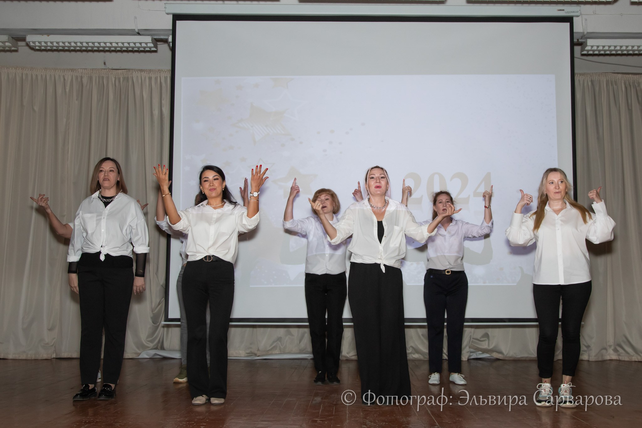 Вручение аттестатов 9 класс. Репортажный Фотограф