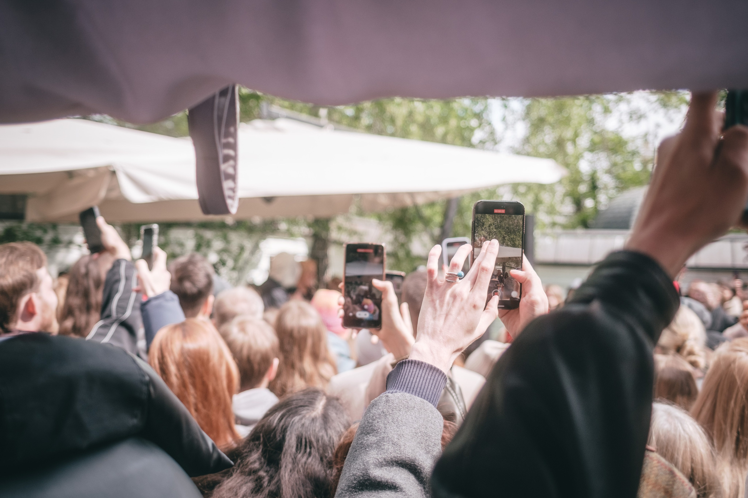 ANTIПA: Музыка во дворе: Антон Беляев & Therr Maitz. Фотограф в Москве Максим Скоробогатов