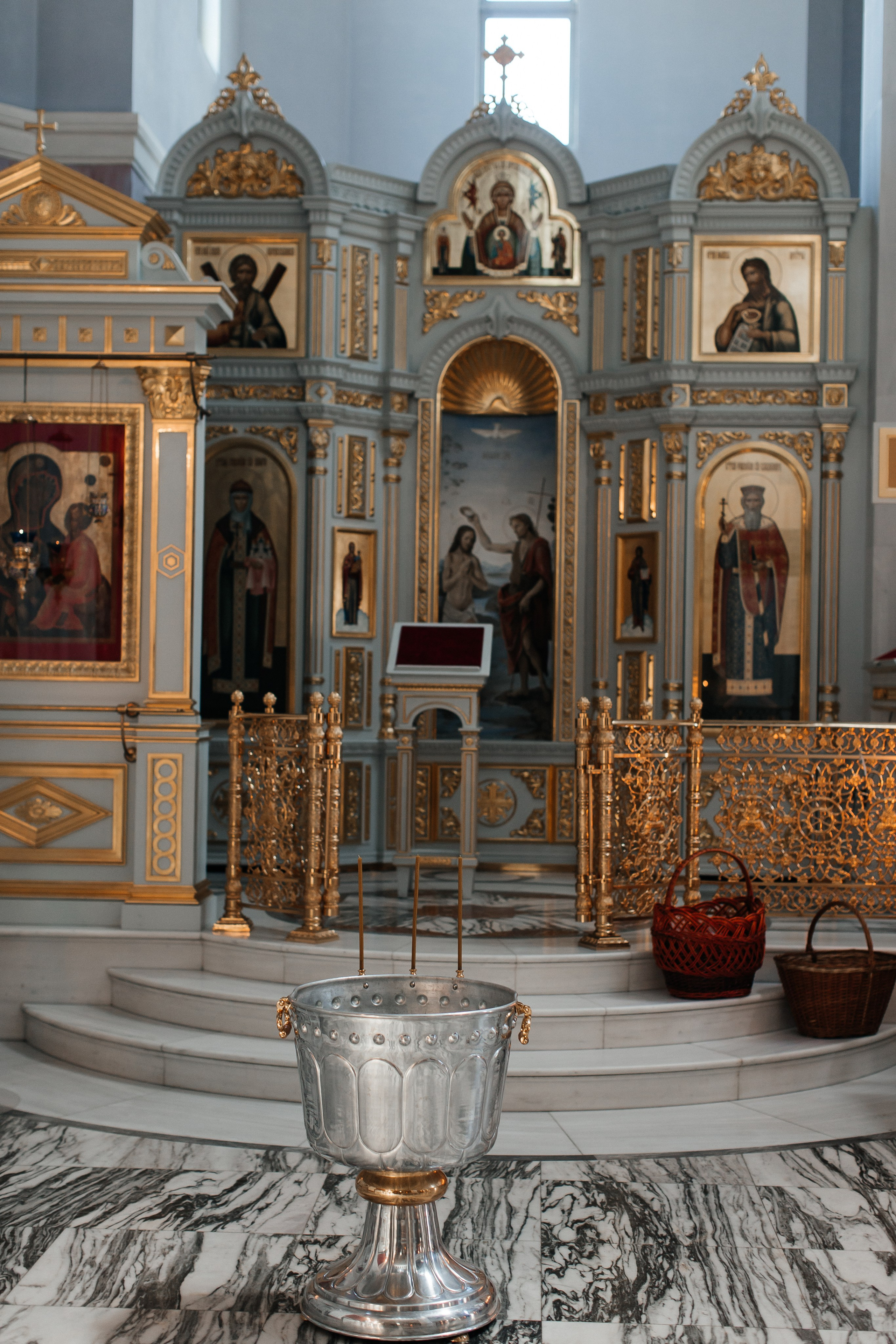 Фотосъемка крещения  в Санкт- Петербурге