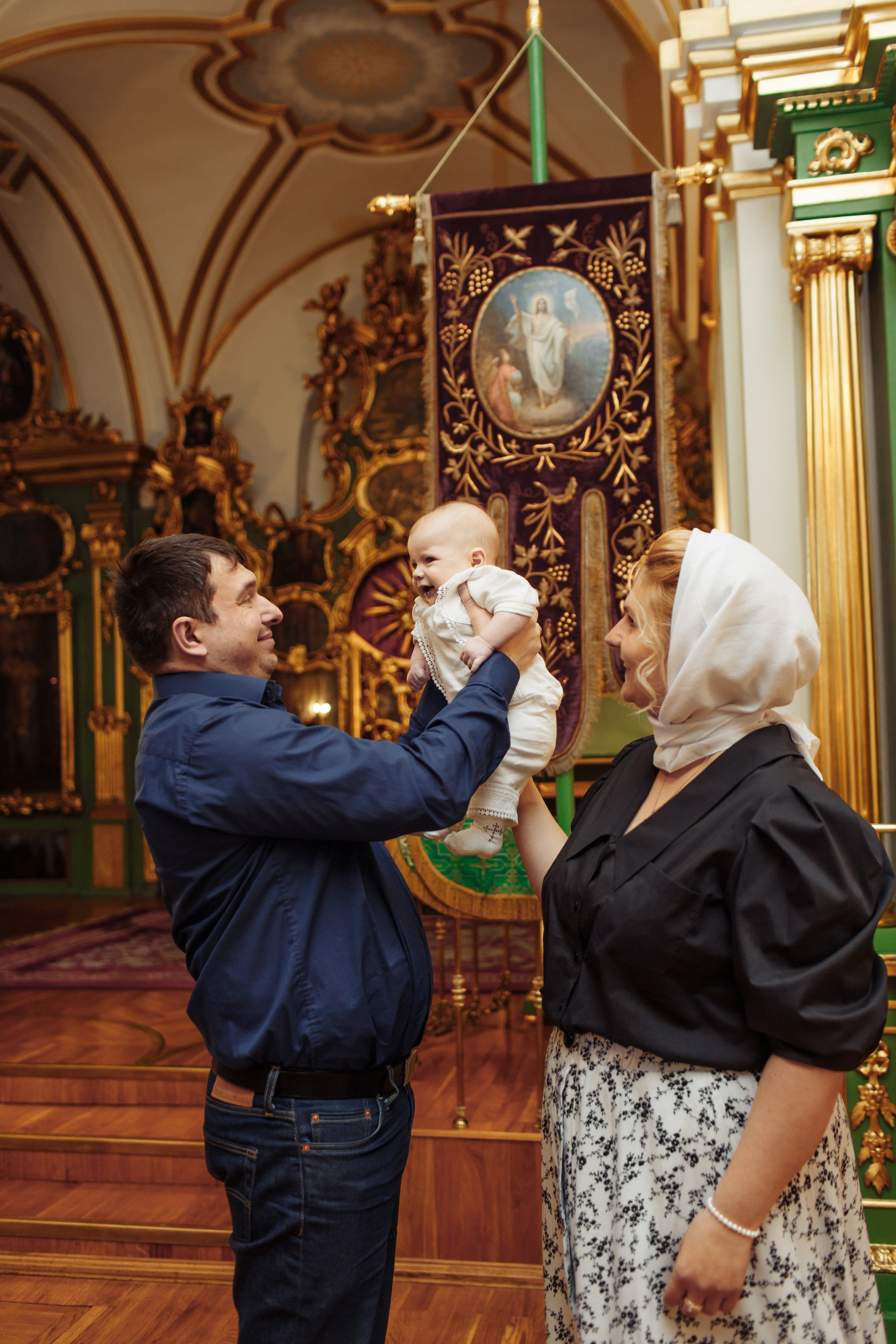 Фотосъемка крещения  в Санкт- Петербурге
