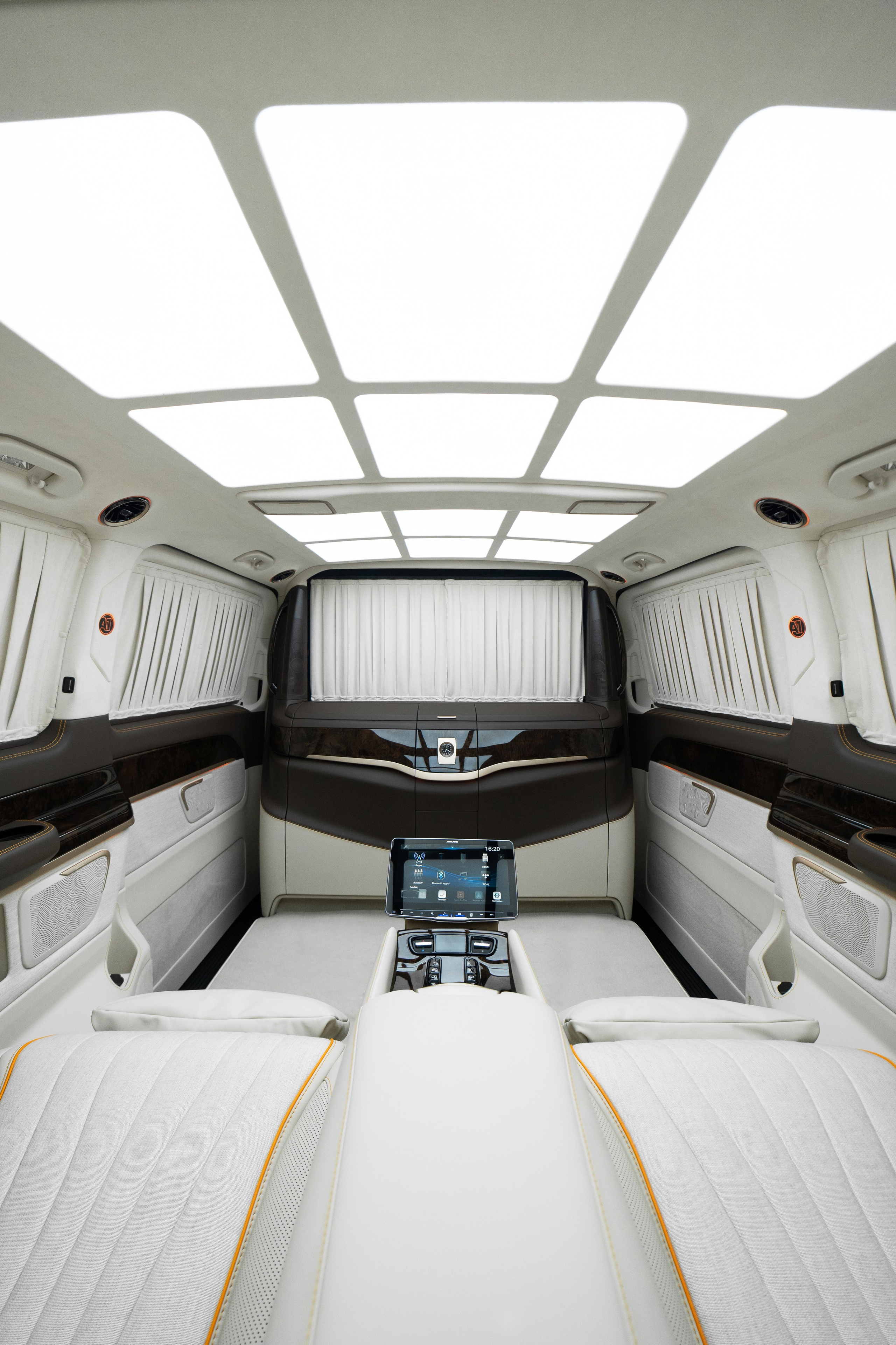 Mercedes-Benz V-Class. Автомобильный фотограф Светлана Усова