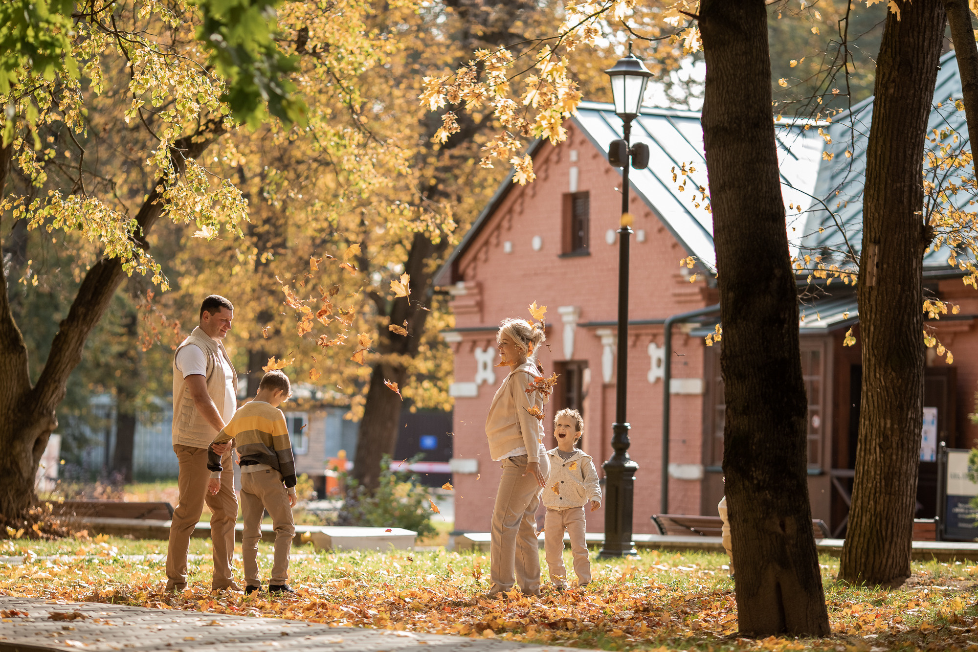 Осенние фотосессии. Фотограф на Крещение, Венчание в Москве Ирина Шамина