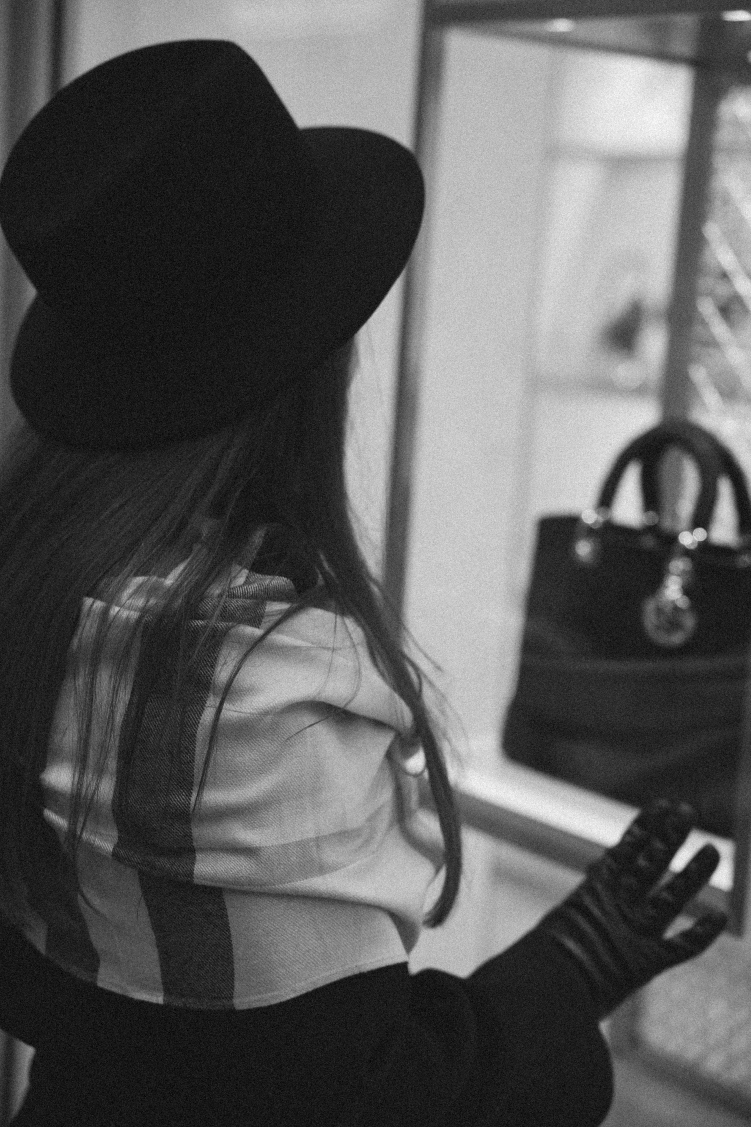 ДАША. Я фотограф из Москвы к Вашим услугам