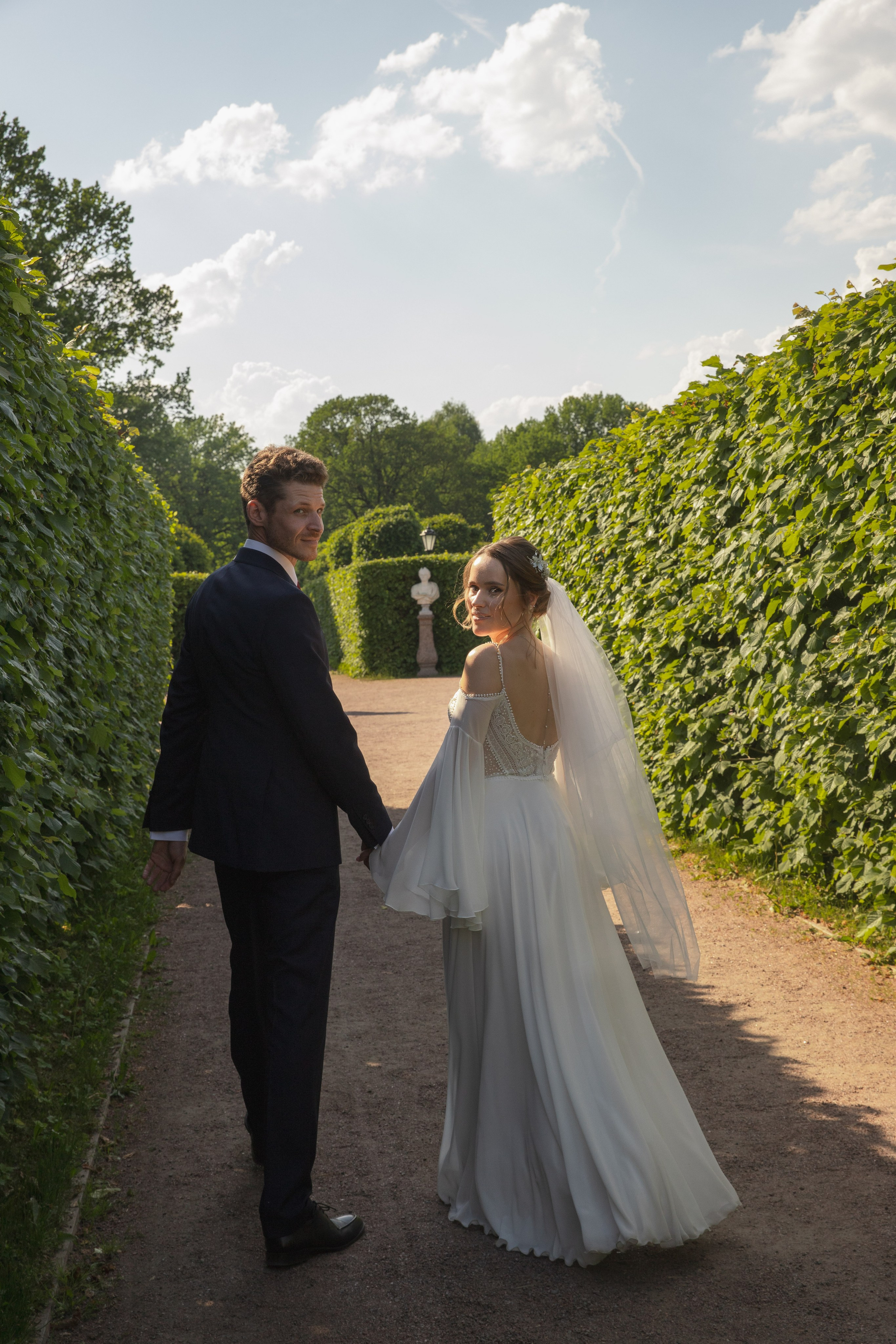 Летняя свадьба в Кусково. Свадебный и портретный фотограф в Москве Мария Кравченко