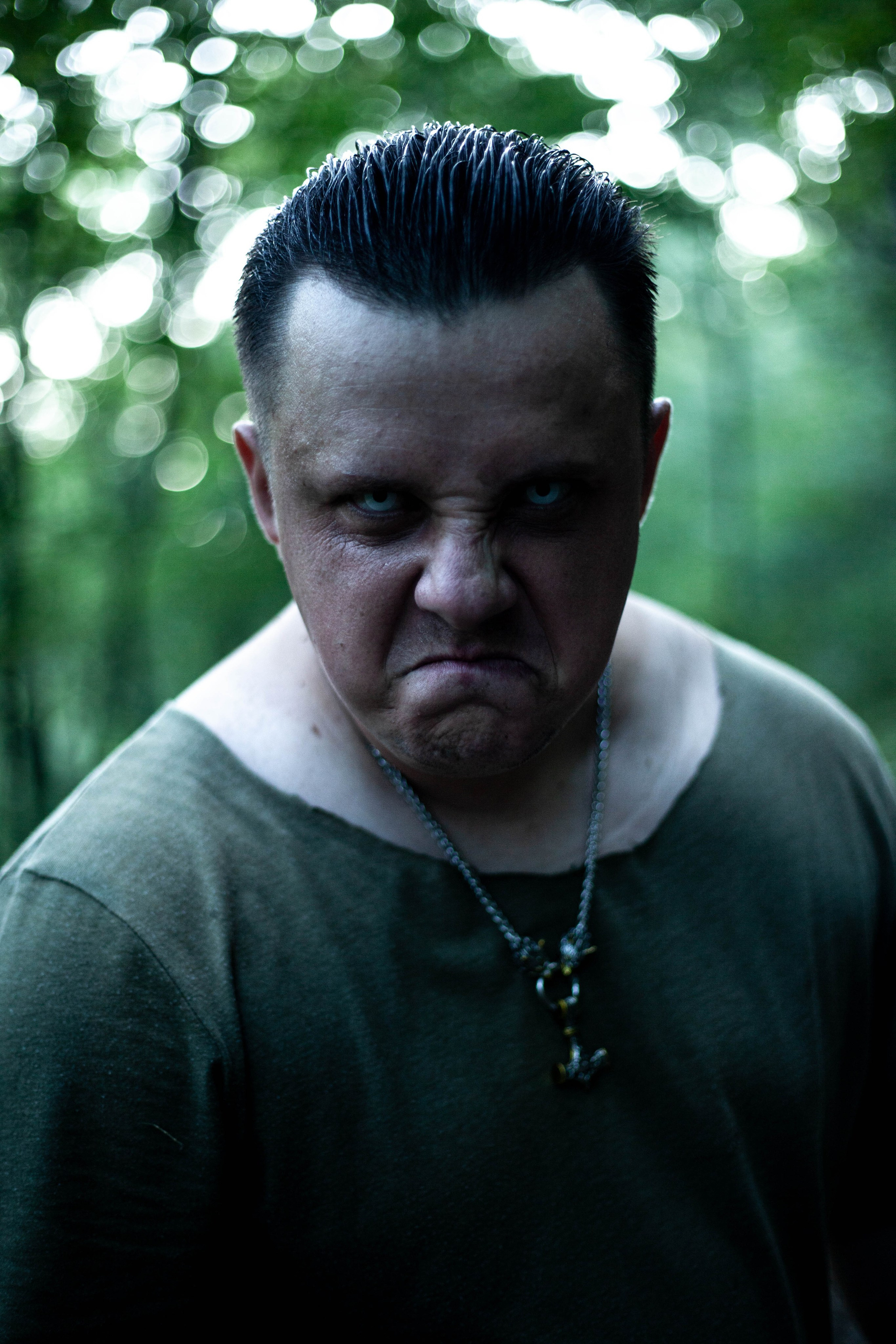 Клип. Уличный фотограф Города N