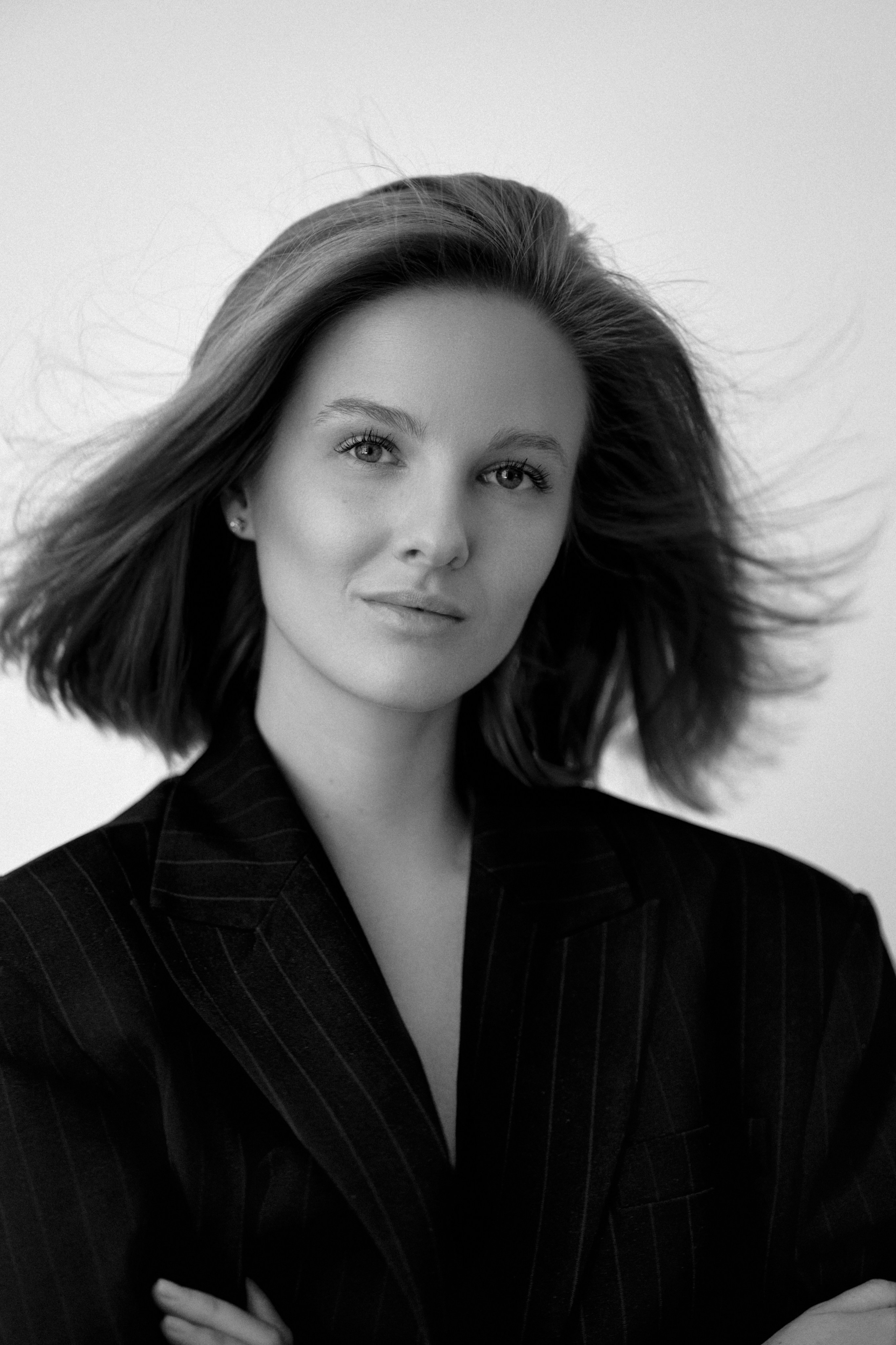 Фотосессия в минималистичном интерьере. Сестры Карабаза. Фотографы и ретушеры в Москве и Санкт-Петербурге