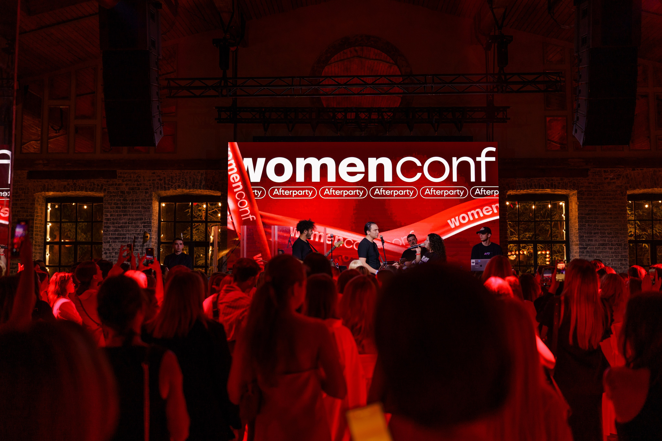 Фотограф на самую масштабную женскую конференцию в России WomenConf. Репортажный фотограф Москва Сергей Дружинин