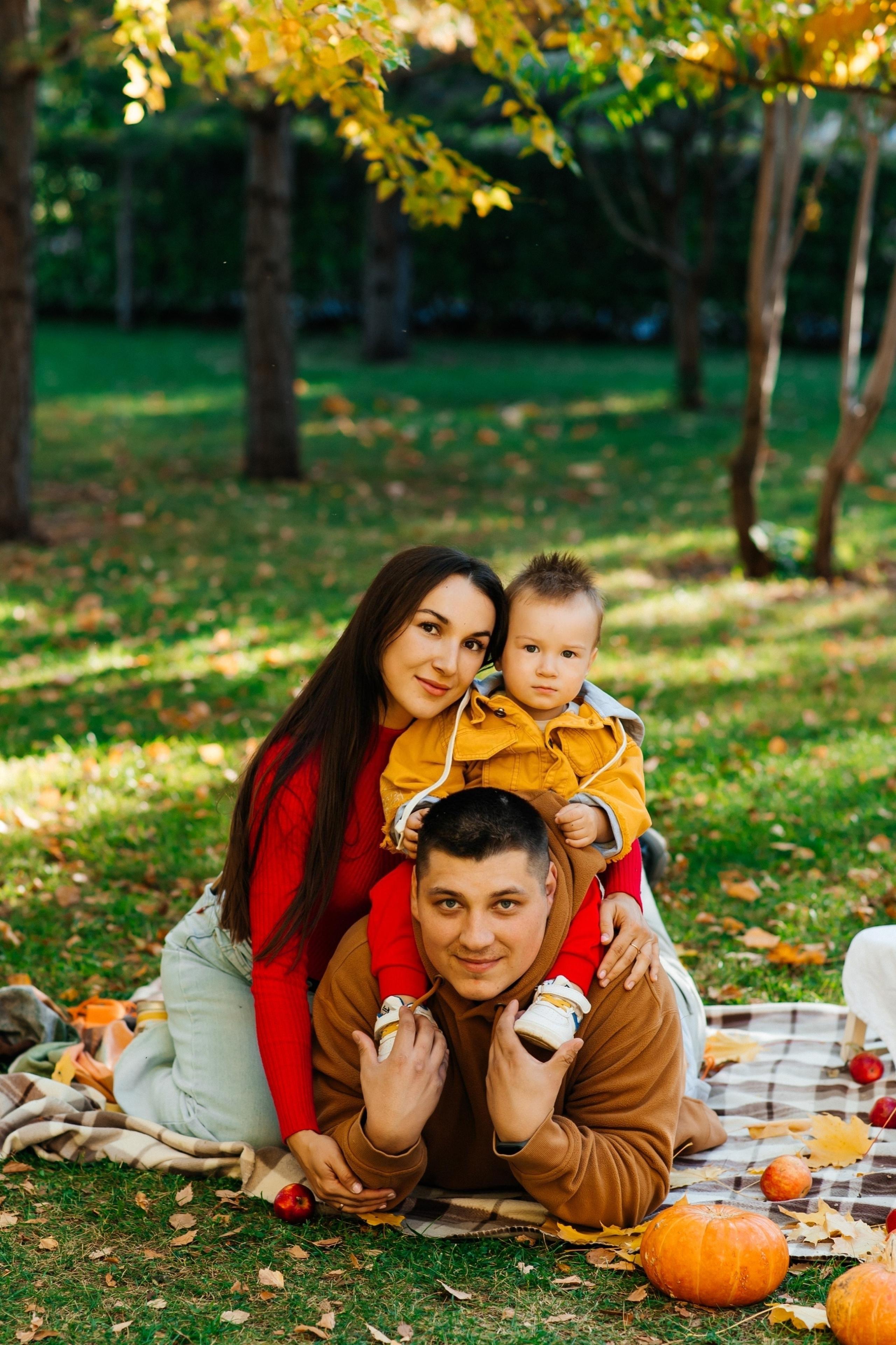 Осенью в парке. Семейный фотограф в Оренбурге Анна Рожкова