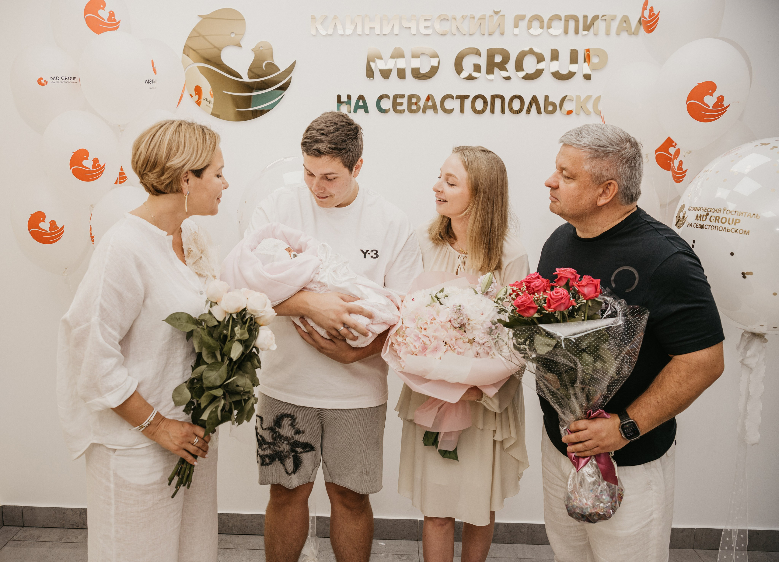 Выписка Виктории. Мать и дитя. Фотограф на выписку из роддома в Москве и МО