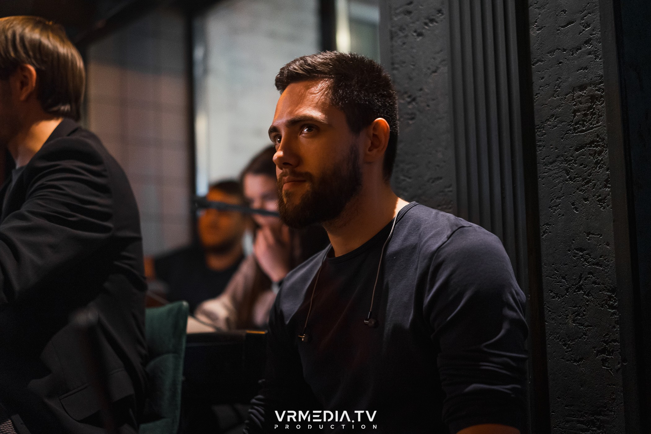 Art Talk с Настоящим Квартирником в баре «Supreme»