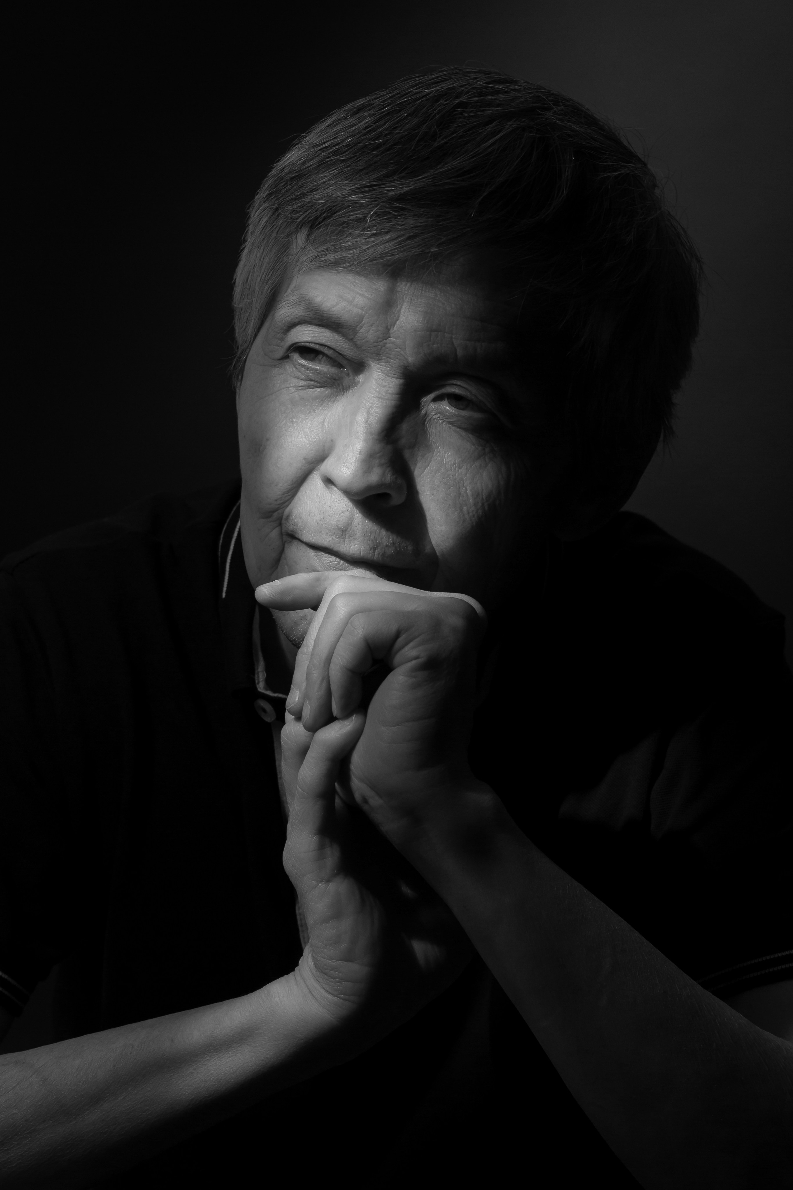 ЧБ портреты. Фотостудия Алматы. Фотосъемка Алматы. Фотосессия Алматы. Фотокурсы. Обучение фотографии. Аренда студии