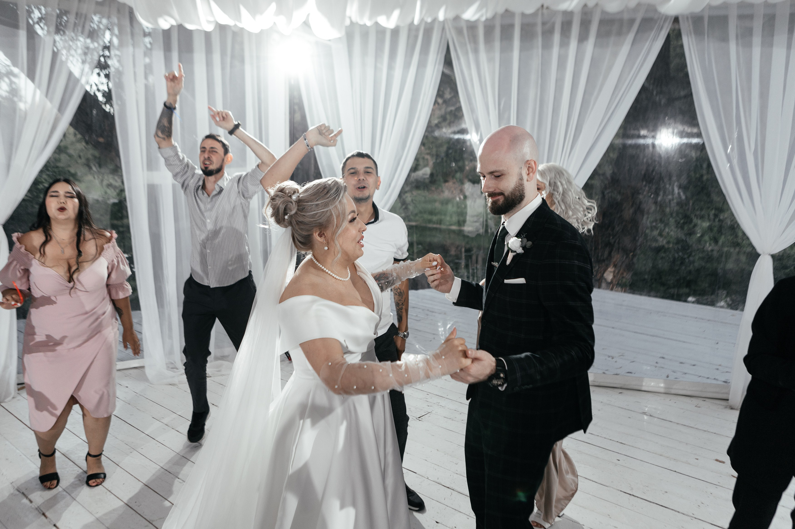 Свадебный фотограф Уфа — Руслан ГабдлисламовЖивые эмоции, красивые кадры, воспоминания на всю жизнь.Работаю по всей Республике Башкортоста. Свадебный фотограф Уфа Руслан Габдлисламов