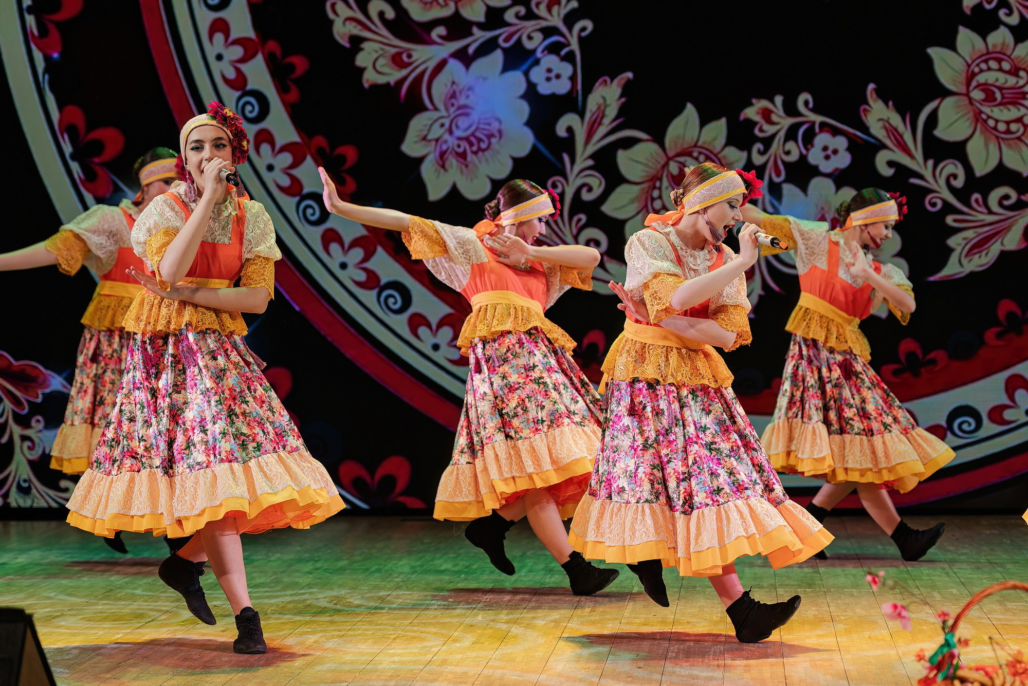 Отчетный концерт Образцового коллектива Алтая театра эстрадной песни «Созвездие». Свадебный и репортажный фотограф Никита Сницарев в Барнауле