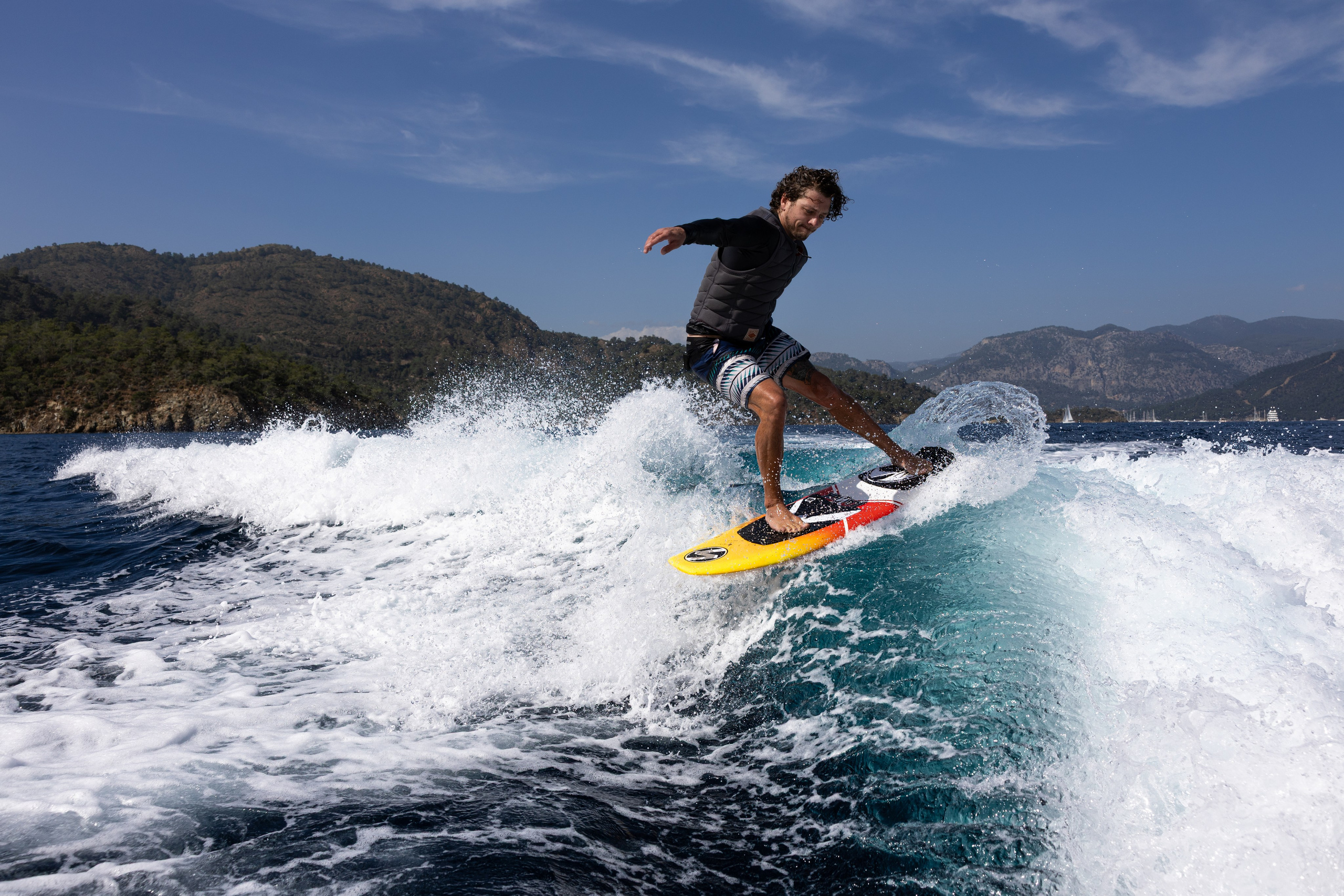 Wake Surfing. Лайфстайл Фотограф и Профессиональный Водный Фотограф в Москве