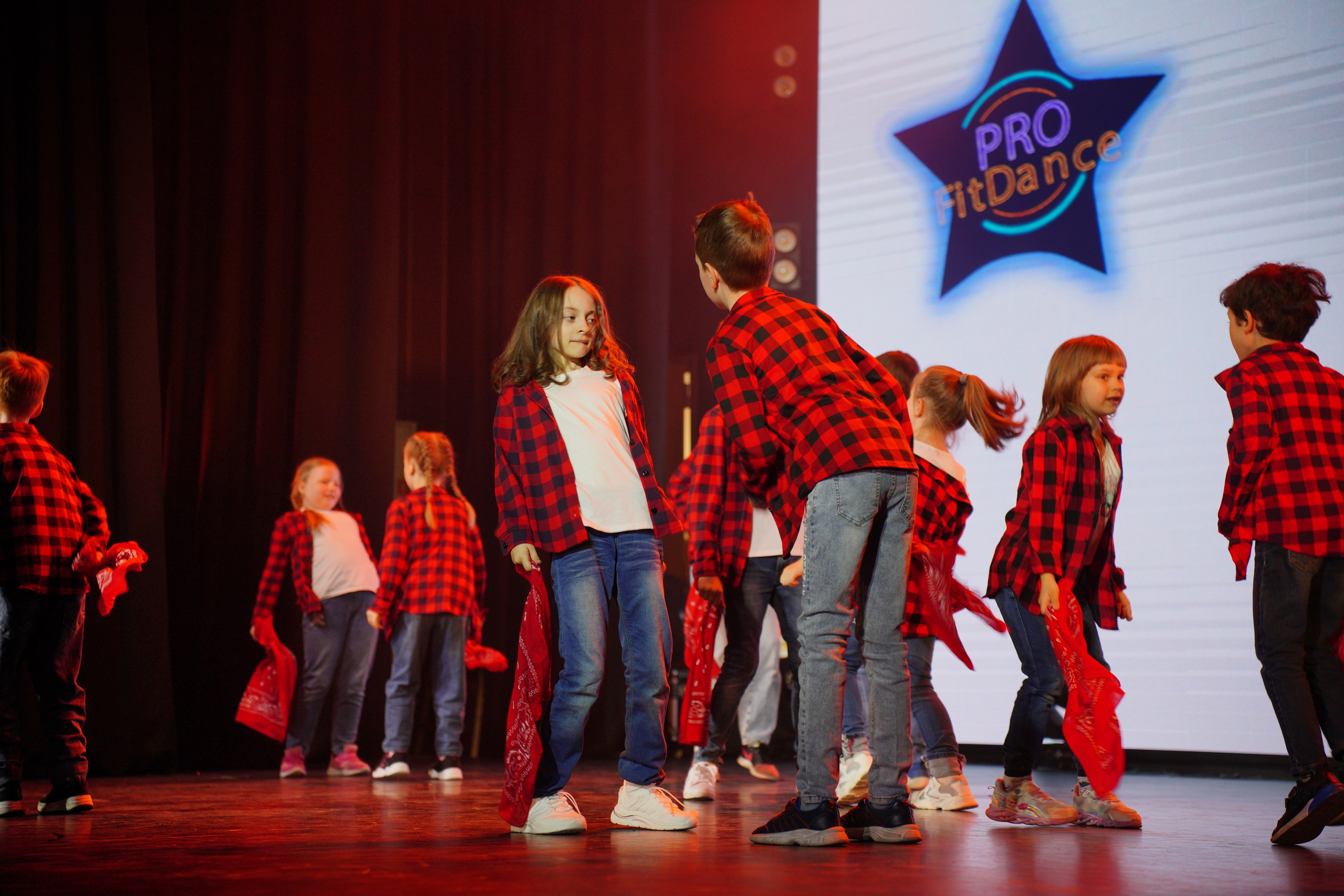 Танцевальный конкурс|Концертный зал Epicenter. Концертный и репортажный фотограф в Санкт-Петербурге Слава Пахомов