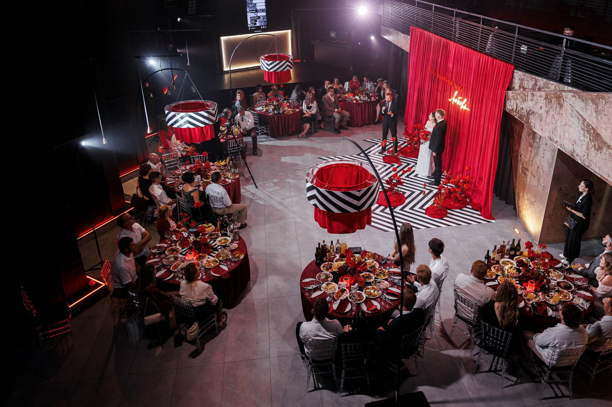 Свадебная фотосессия в красных тонах. Свадебный фотограф в Нижнем Новгороде и Москве Сергей Воробьев