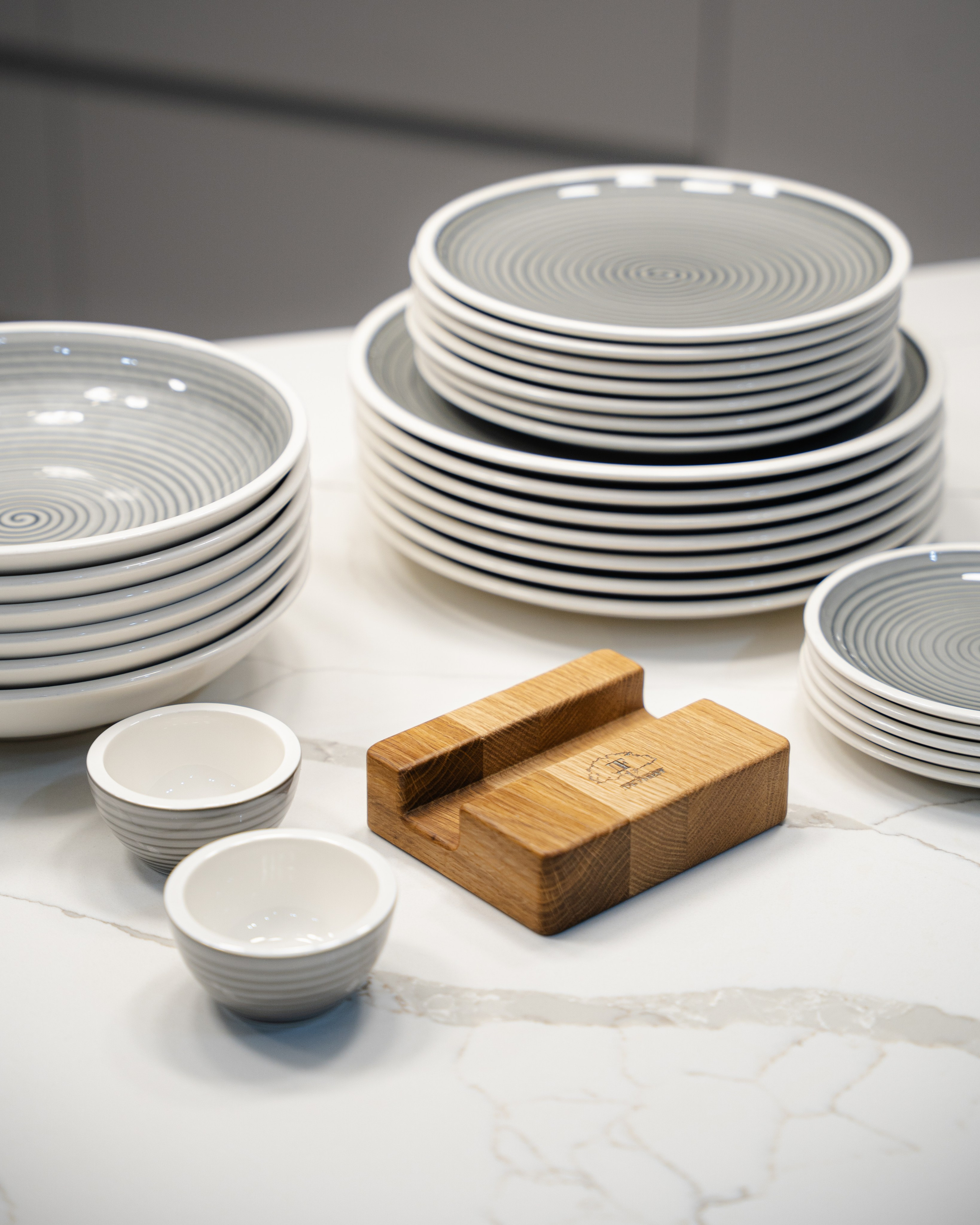 Дуб Forest. Главная