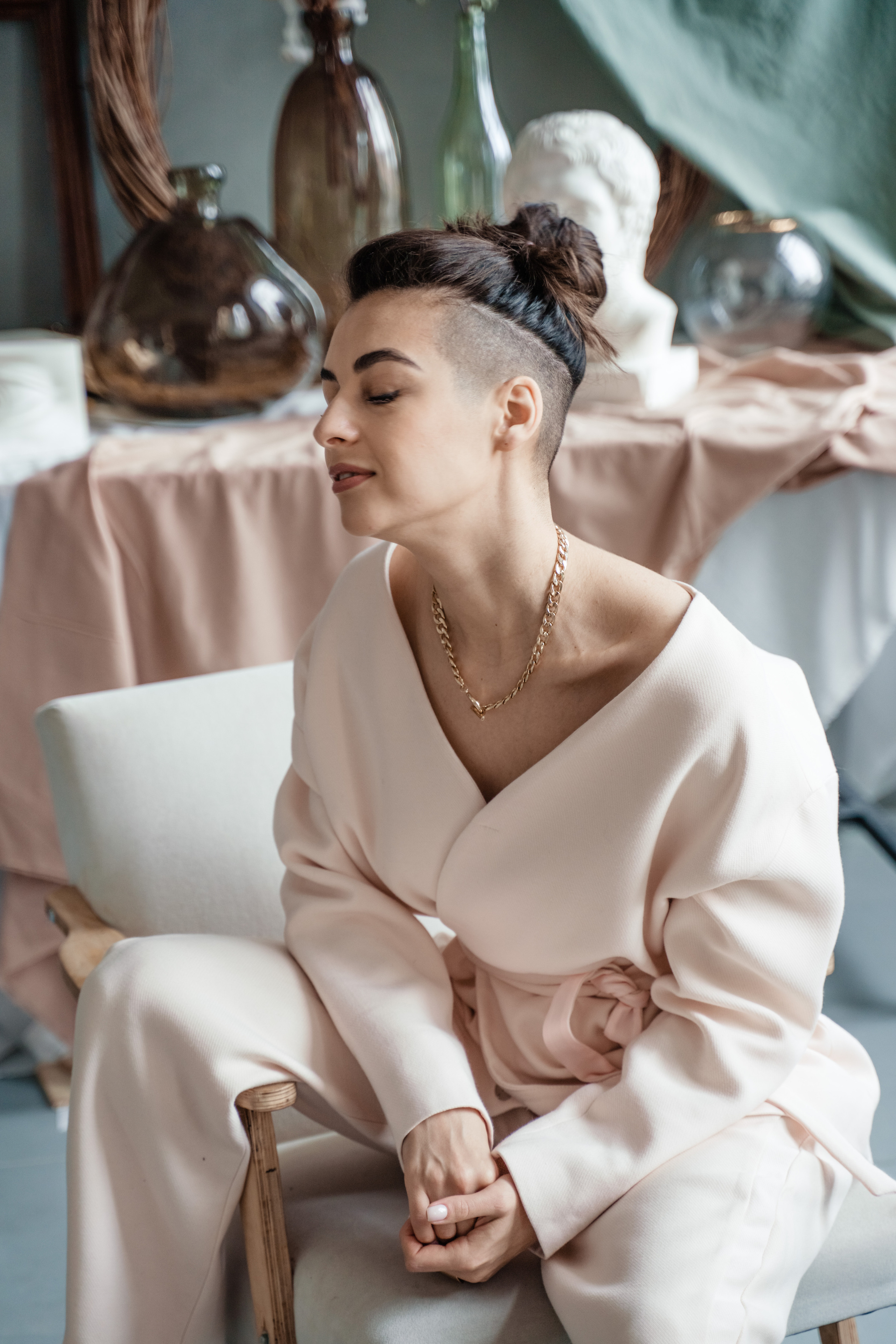 Стилист-Минималист Марина Дзреева (1 съемка, 1 час, 4 образа). Контент-фотограф Романова Светлана Ростов-на-Дону