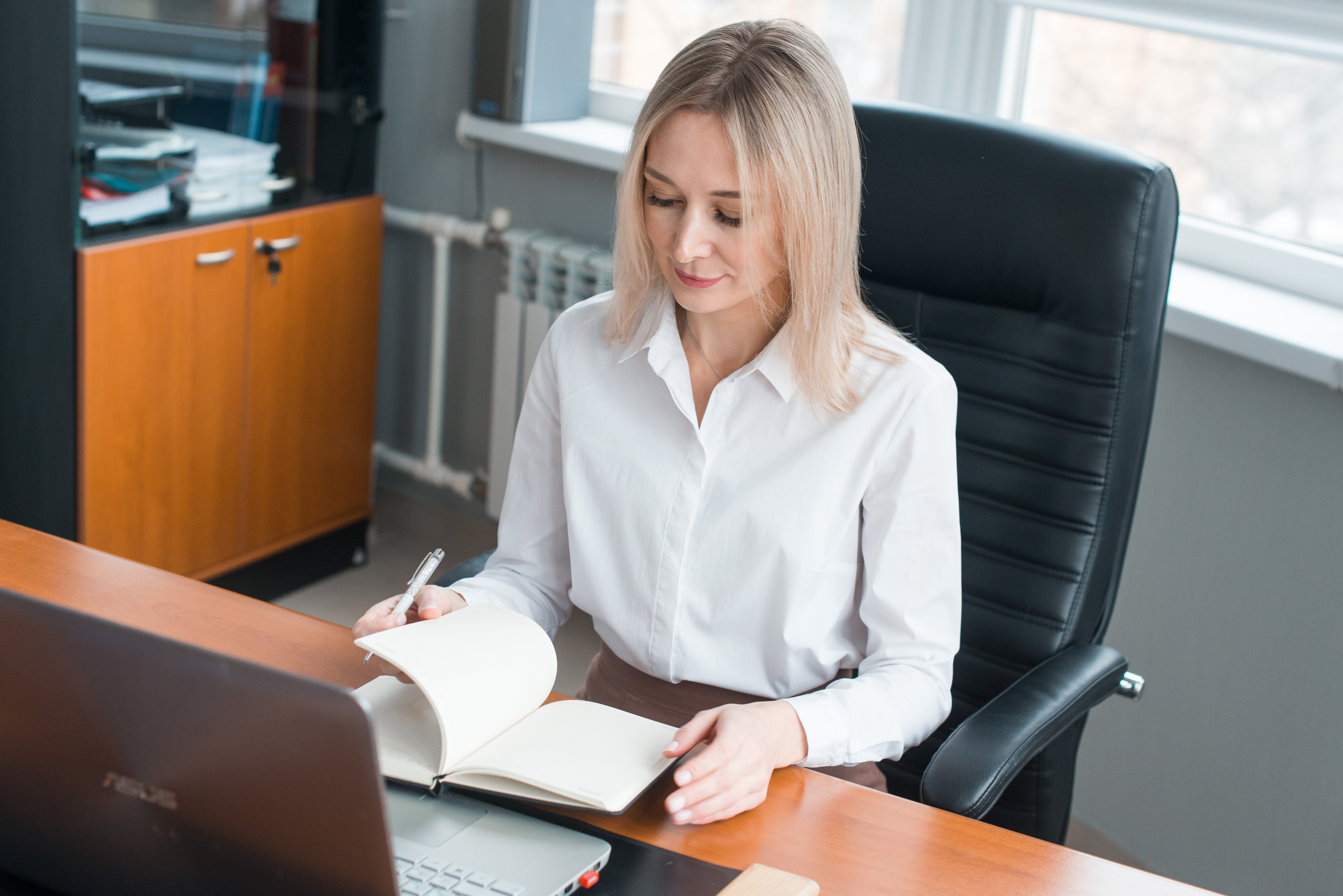 Медиатор Елена Малахута (1 съемка, 3 часа, 9 образов). Контент-фотограф Романова Светлана Ростов-на-Дону
