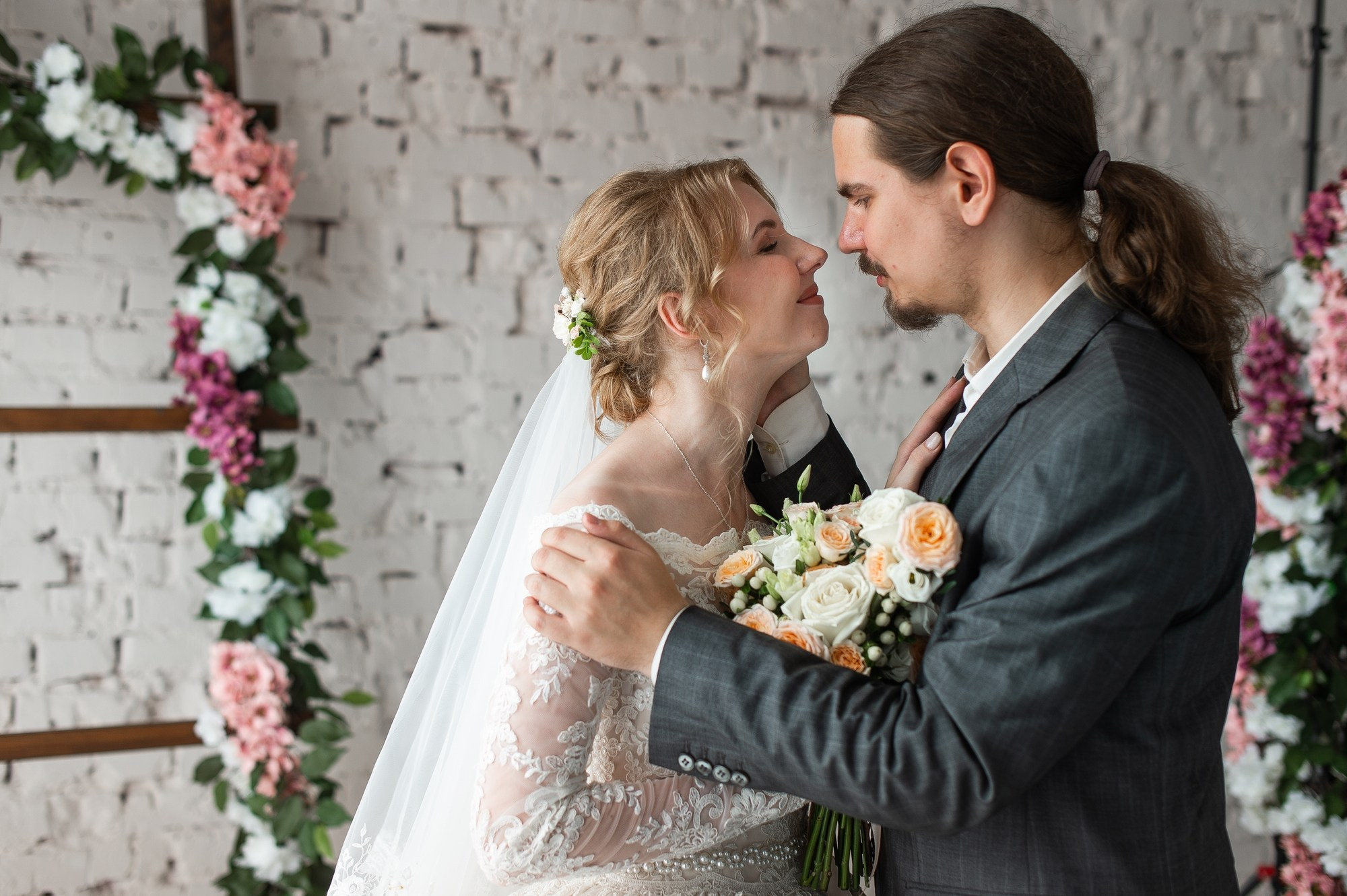 Свадьба. Студия. Венчание. Свадебный и семейный фотограф в Омске Мормулев Михаил