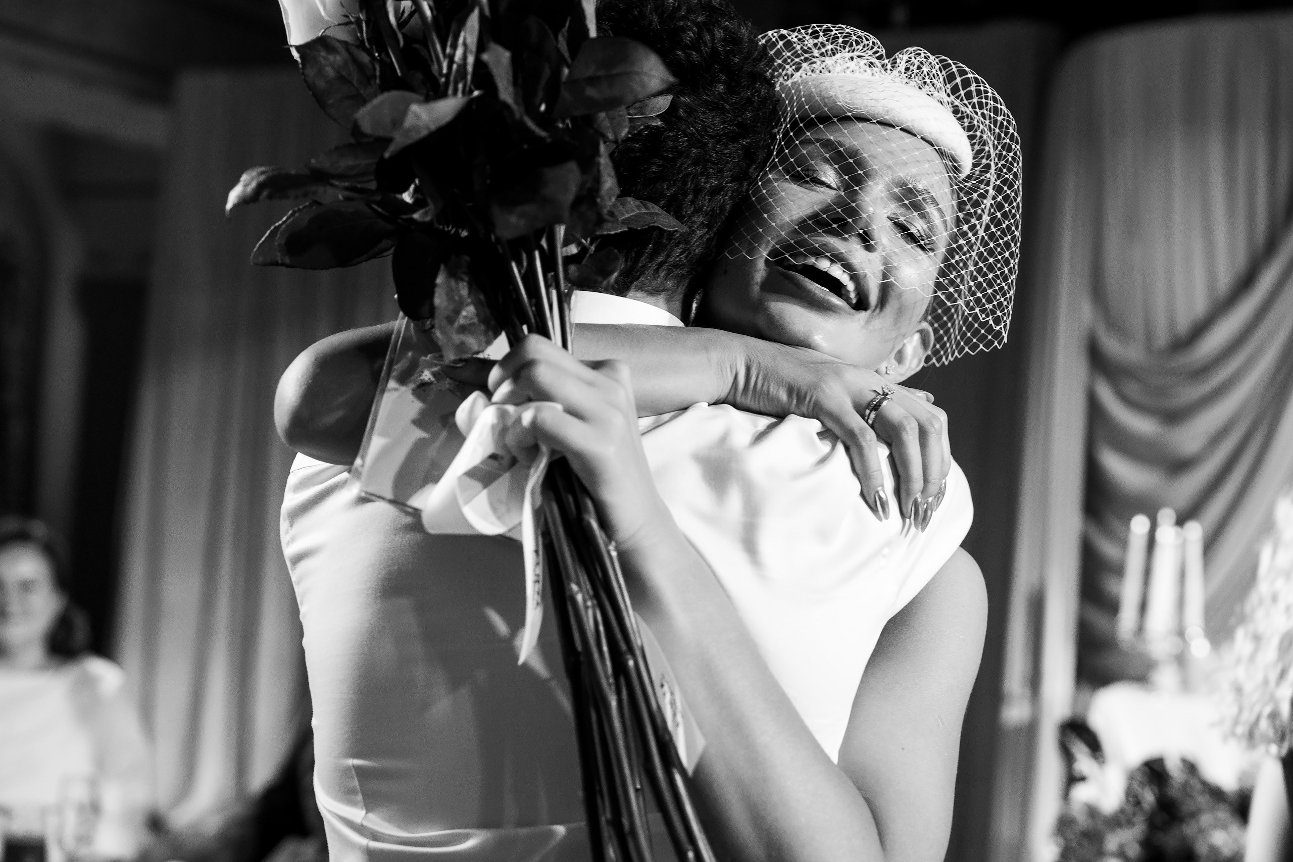 Эмоциональная свадебная фотосъемка в концертном зале Veneziano. Саша Потапкин Фотограф. Сочи, Екатеринбург, Москва